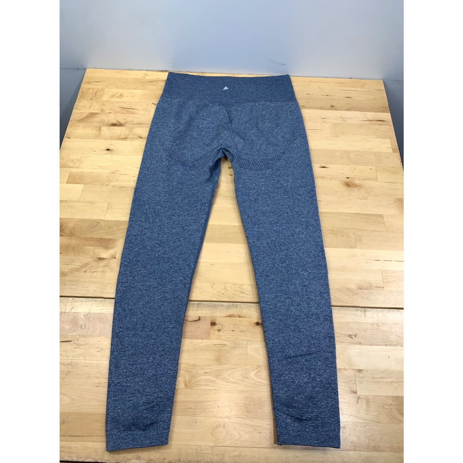 Vintage Vitality Balance Leggings Womens 28" Capri Blue 28 Activewear Capris 10774 Size 28" / US 6 / IT 42 - 6 Thumbnail
