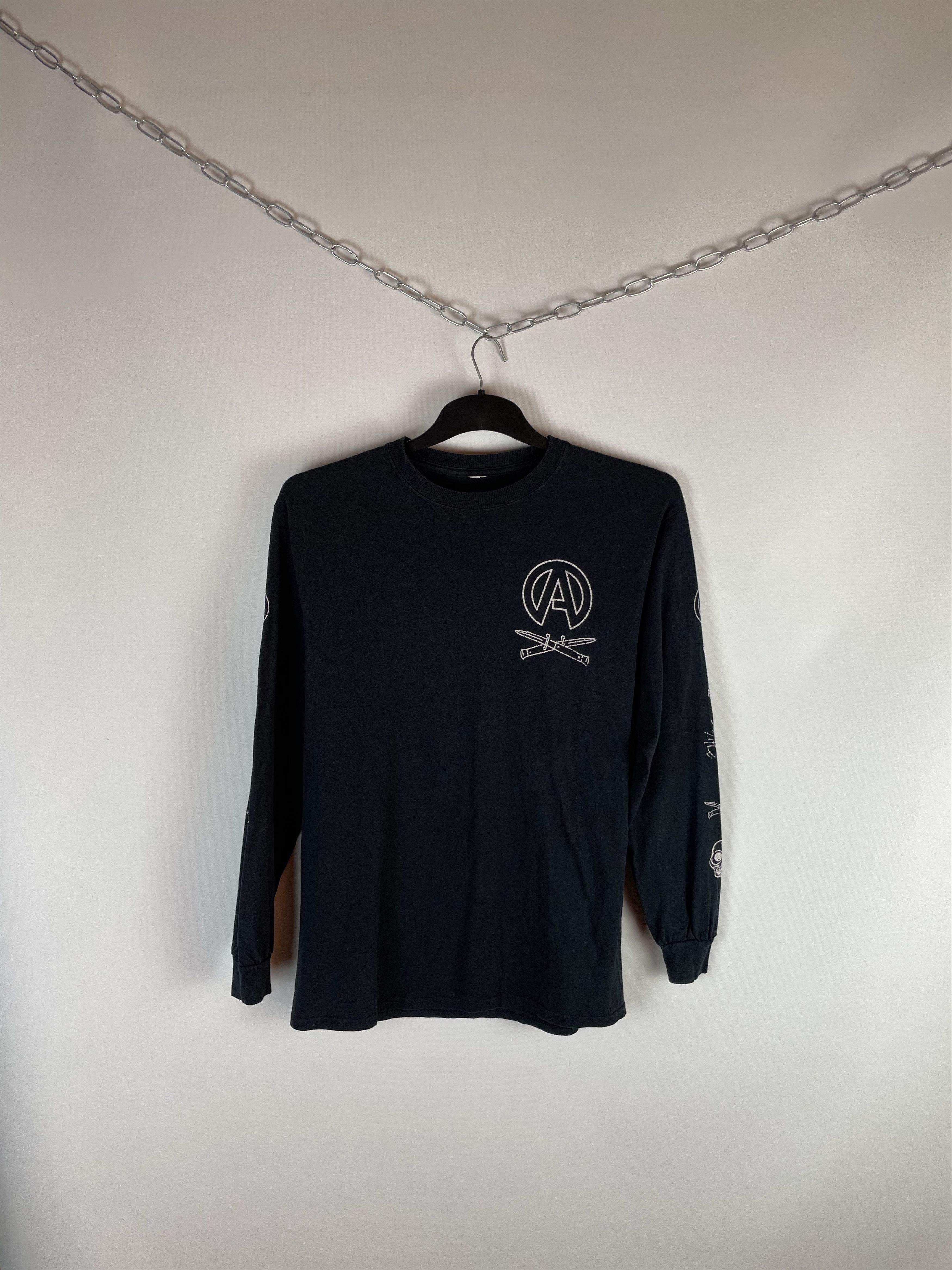 Band Tees Vintage ATREYU Rhinestones Skulls Grunge Y2K Long Sleeve Size US M / EU 48-50 / 2 - 6 Thumbnail