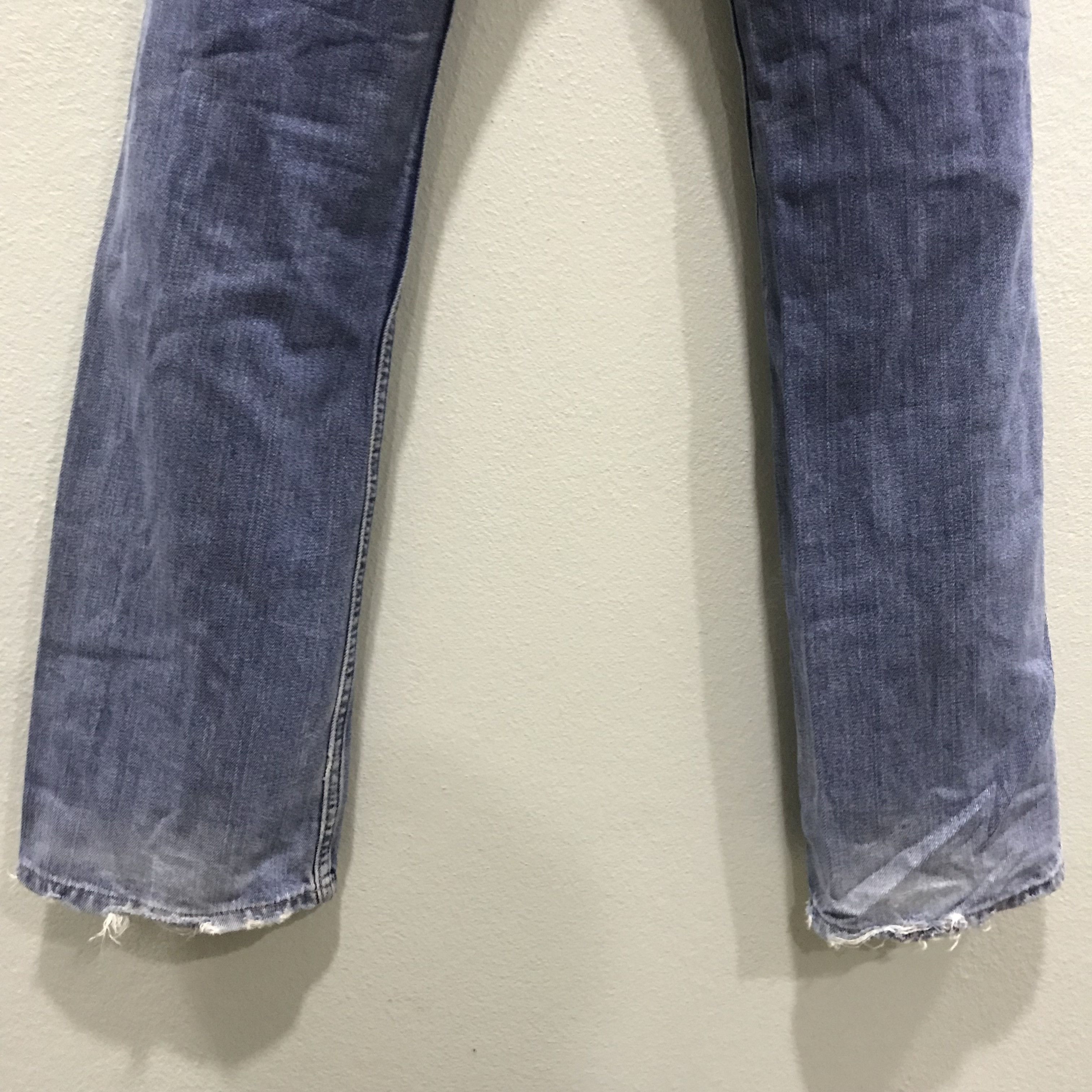 Levi's Vintage 90s Levi Strauss 557 Jeans Distressed Light Wash Size US 30 / EU 46 - 12 Thumbnail