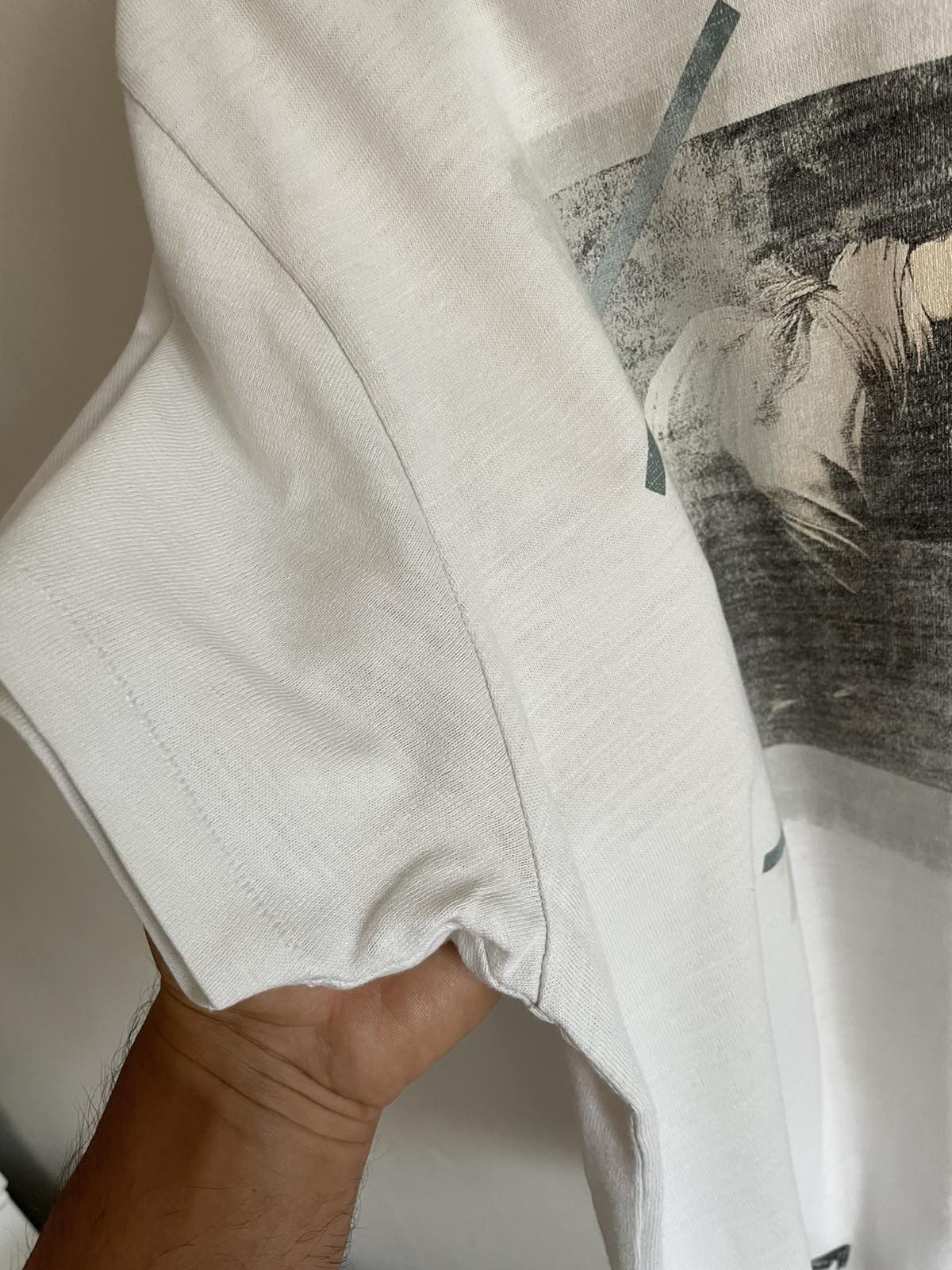 Off-White × Virgil Abloh Off-White Caravaggio Annunciation Faded Print Tee SS T-shirt Size US M / EU 48-50 / 2 - 8 Thumbnail