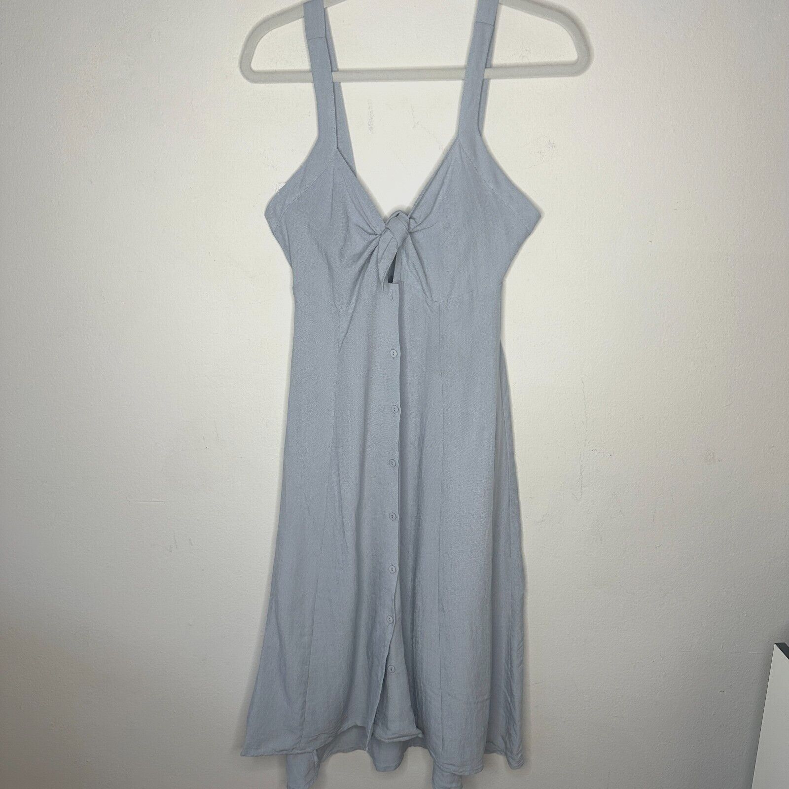 ASTR The Label ASTR The Label Light Blue Denim Linen Tie Front Midi Dress M Size M / US 6-8 / IT 42-44 - 1 Thumbnail