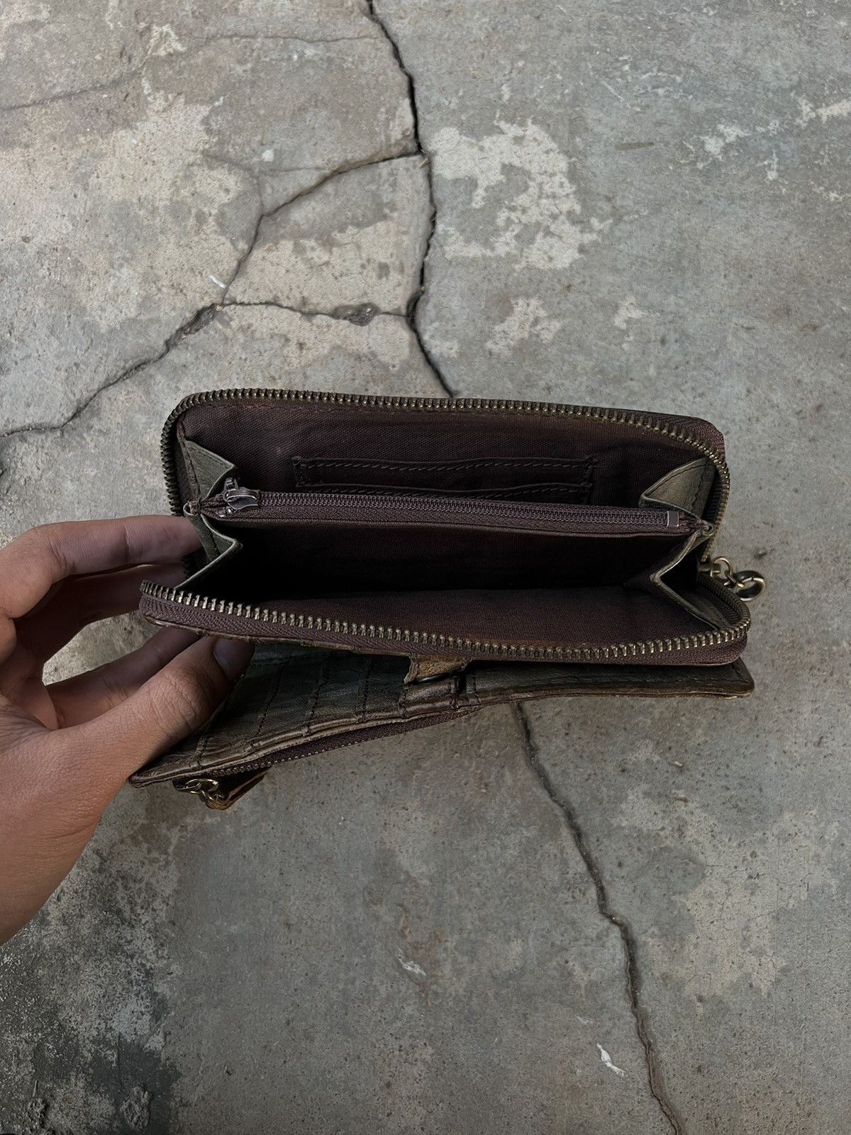 Genuine Leather Vintage Leather Wallet Multi Pocket Feel like Ifsixwasnine Size ONE SIZE - 6 Thumbnail