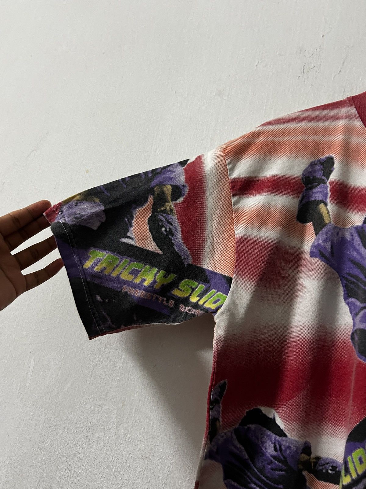 Body Glove Vintage 90’s Body Glove AOP skate surf design Size US L / EU 52-54 / 3 - 3 Thumbnail