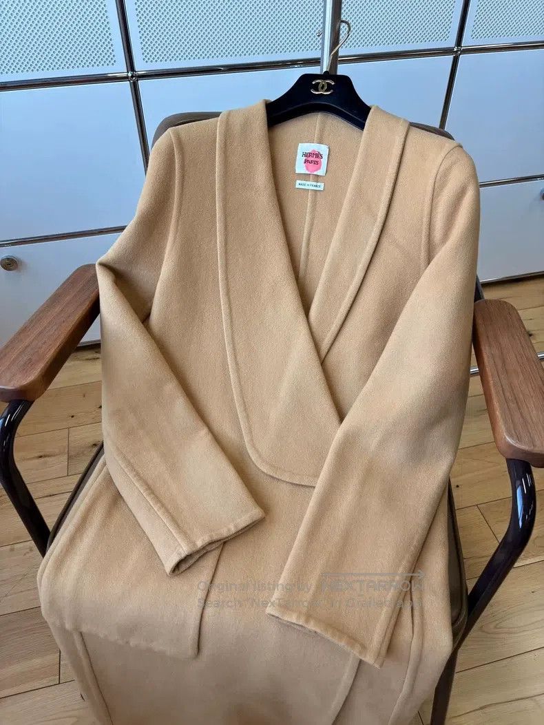 Hermes Hermes Brown lapel button double-sided cashmere overcoat, Size XS / US 0-2 / IT 36-38 - 2 Thumbnail