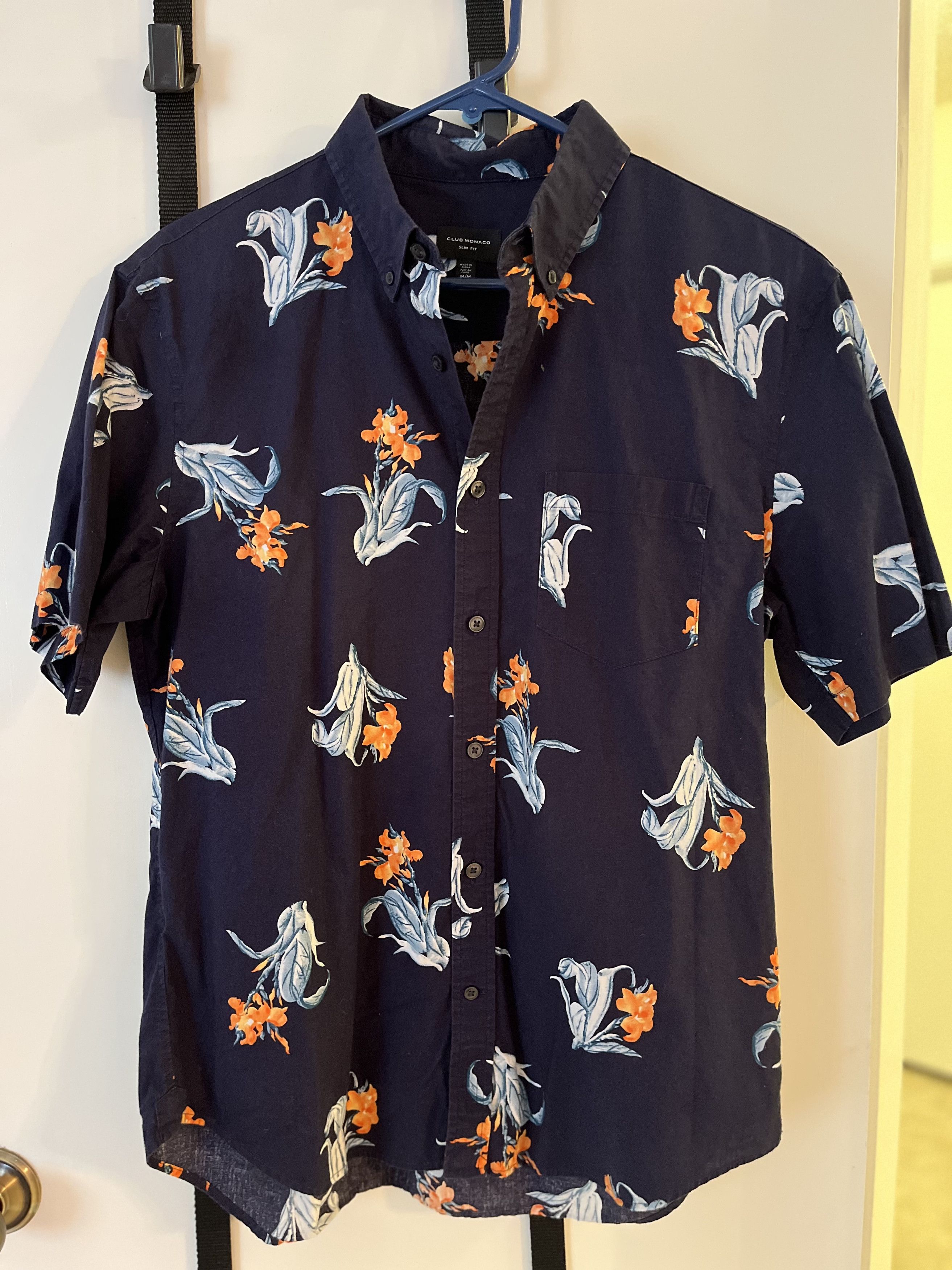Club Monaco Club Monaco Navy Floral Summer Shirt - size M Size US M / EU 48-50 / 2 - 1 Thumbnail