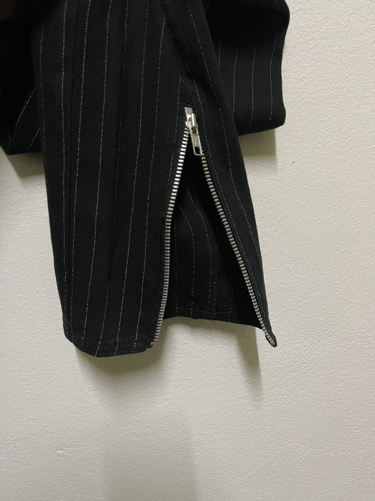 Katharine Hamnett London Hamnett Striped Pants Legs Zipper Japan Size US 30 / EU 46 - 16 Thumbnail
