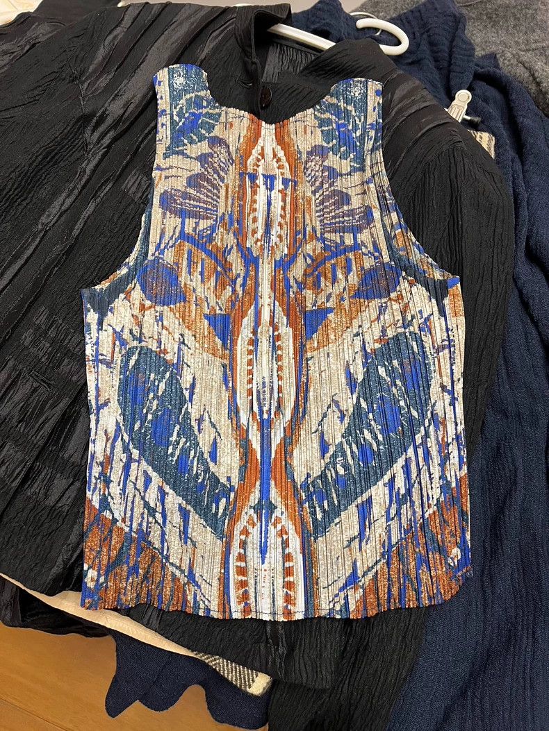 Issey Miyake issey miyake size:3 Dunhuang mural vest 2505-Nextarrow Size XXS / US 00 / IT 34 - 2 Thumbnail