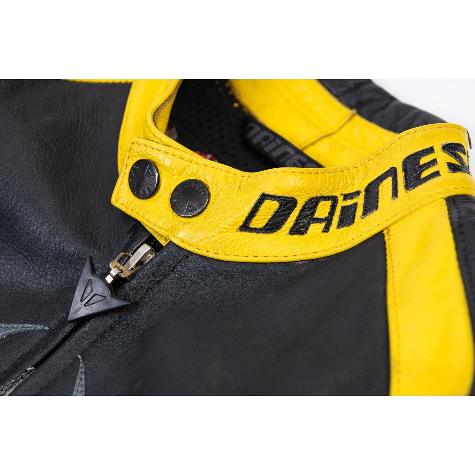 Dainese Leather Motorcycle Biker Jacket, SIZE M, 48 Size US M / EU 48-50 / 2 - 4 Thumbnail