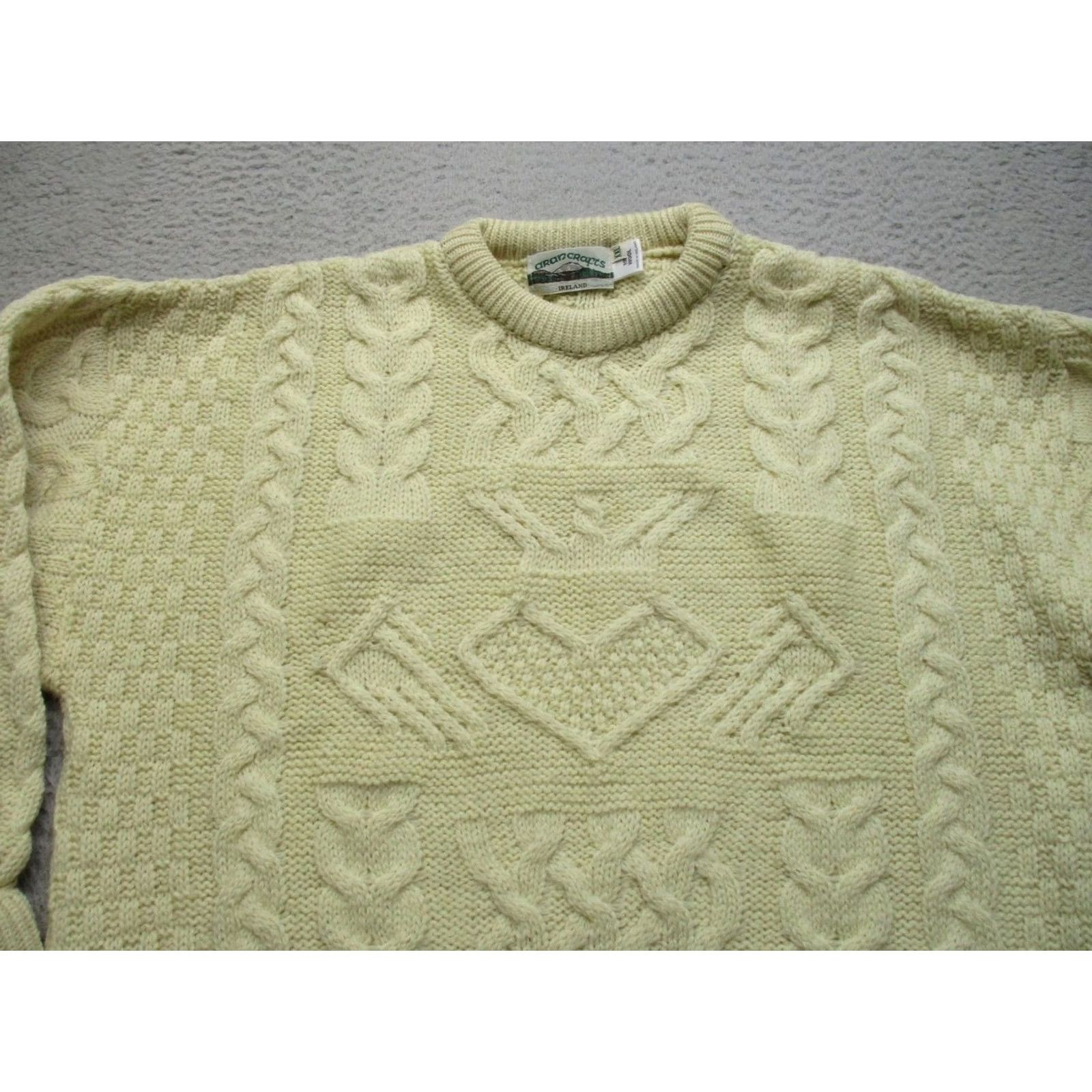 Vintage Aran Crafts Sweater Mens 2XL White Wool Cable Knit Crewneck Ireland Fisherman Size US XXL / EU 58 / 5 - 2 Thumbnail