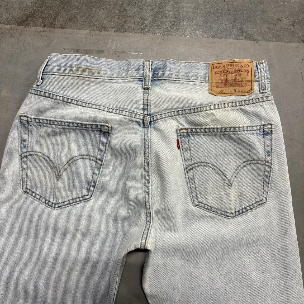 Levi's × Vintage Crazy Vintage Y2K/2000s Levis Straight Fit Light Blue Wash Denim Jeans! Size US 33 - 5 Thumbnail