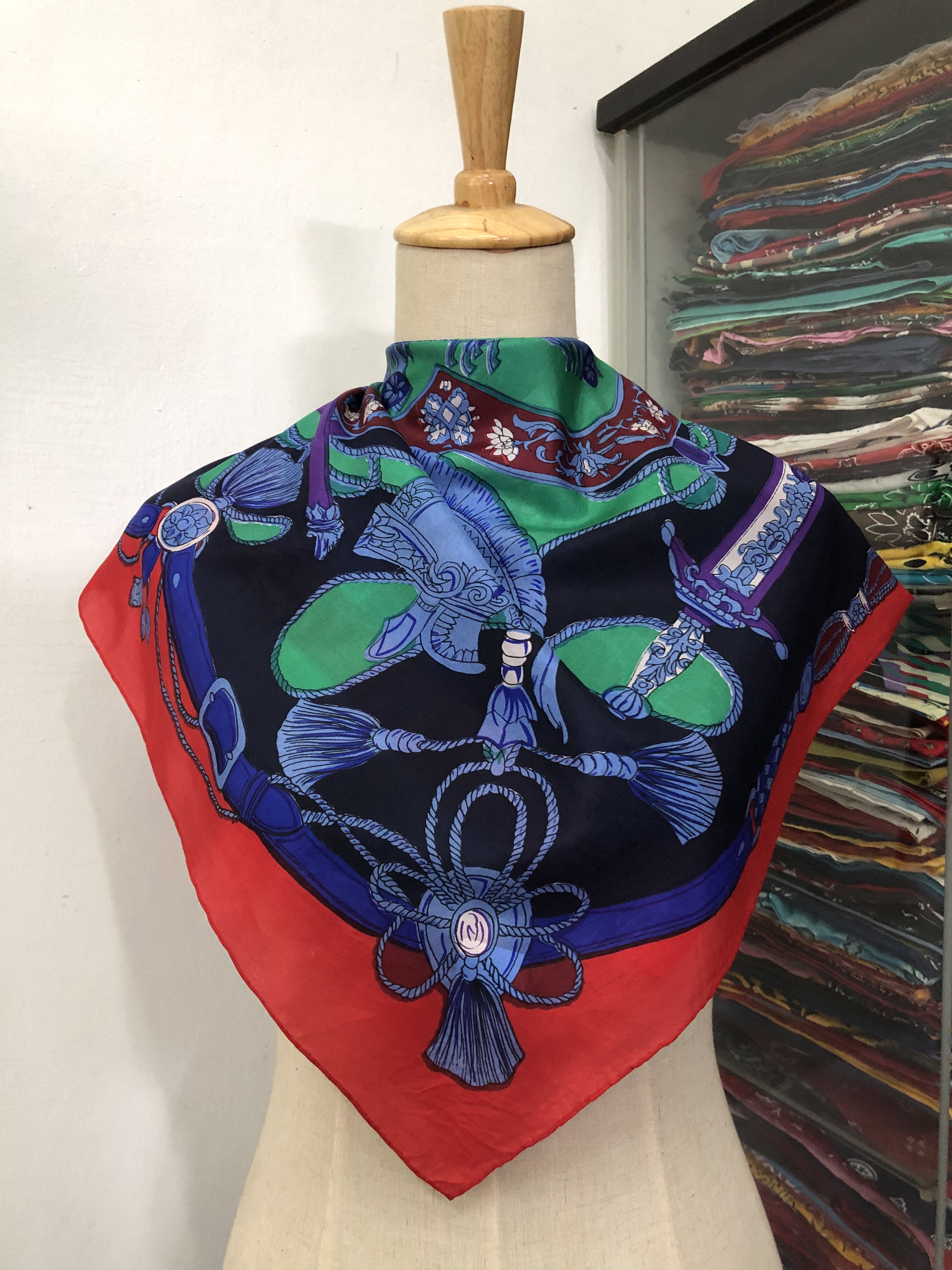 Vintage Vintage Silk Scarf Size ONE SIZE - 1 Thumbnail