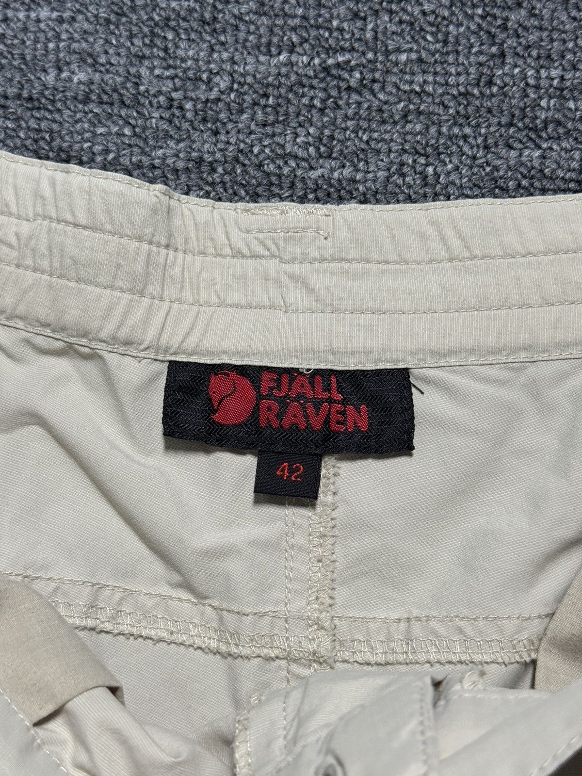 Fjallraven Vintage Fjällräven Cargo Shorts Beige Size 42 US 32 Size US 32 / EU 48 - 6 Thumbnail