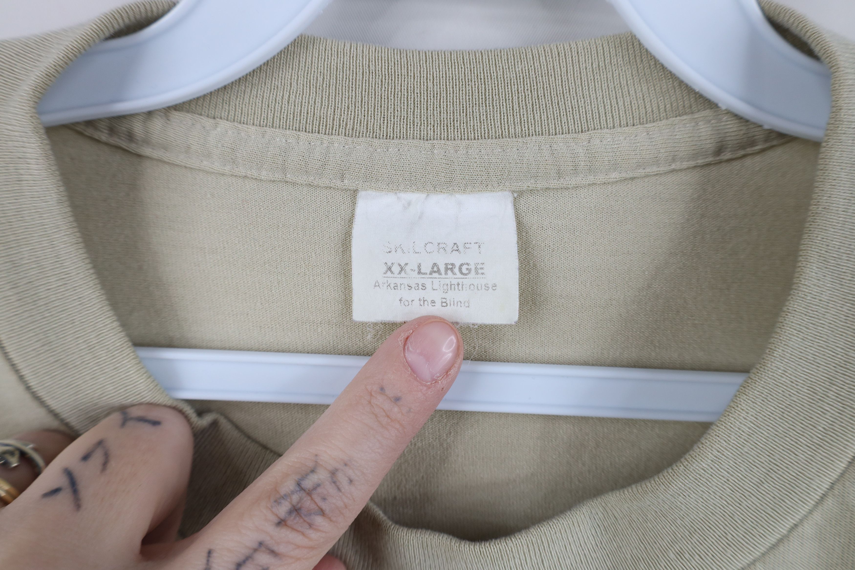 Vintage Vintage 90s Streetwear Knit Short Sleeve T-Shirt Beige USA Size US XXL / EU 58 / 5 - 4 Thumbnail