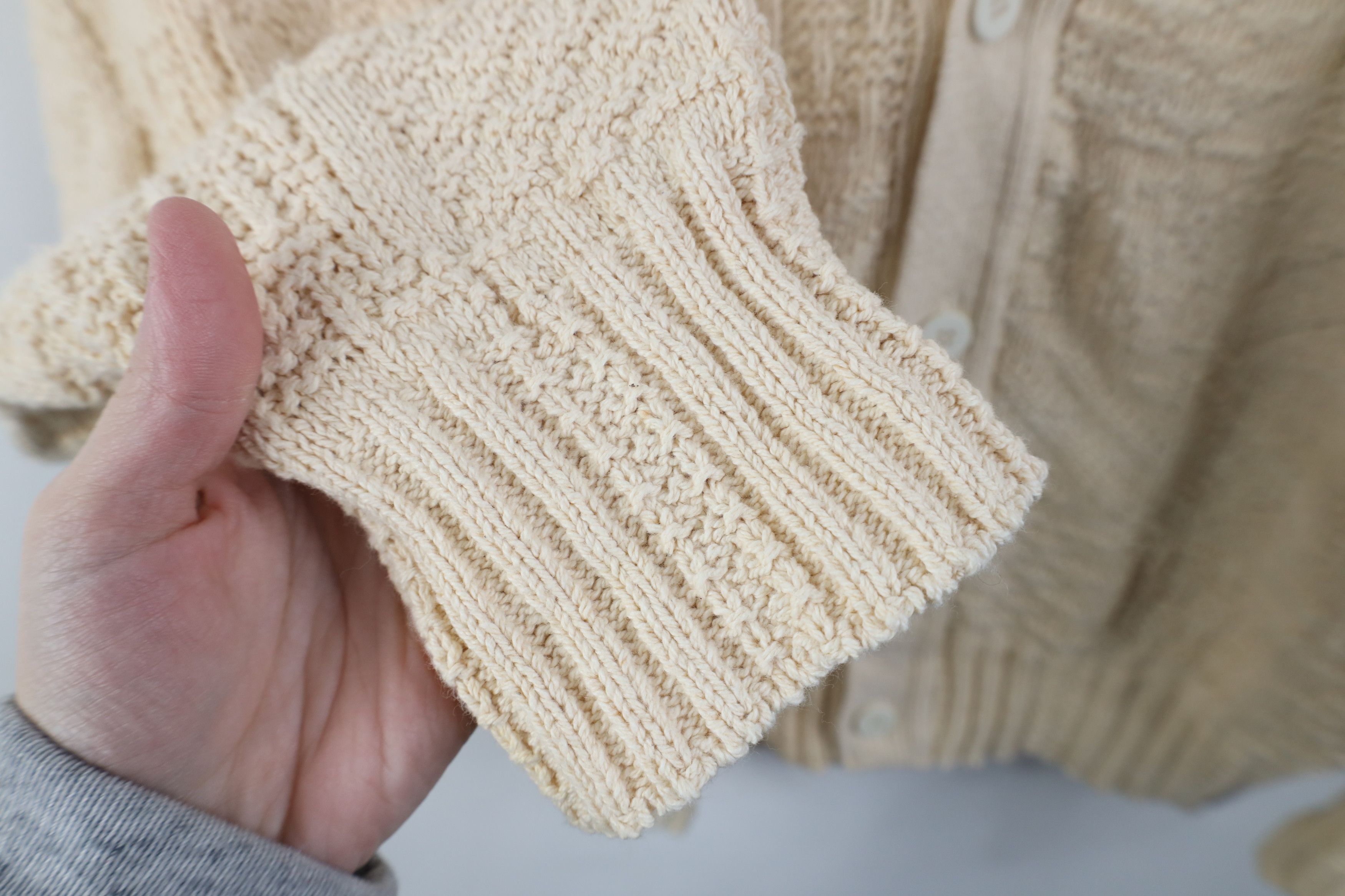 Vintage Vintage 90s Streetwear Geometric Cardigan Sweater Beige USA Size US XL / EU 56 / 4 - 5 Thumbnail