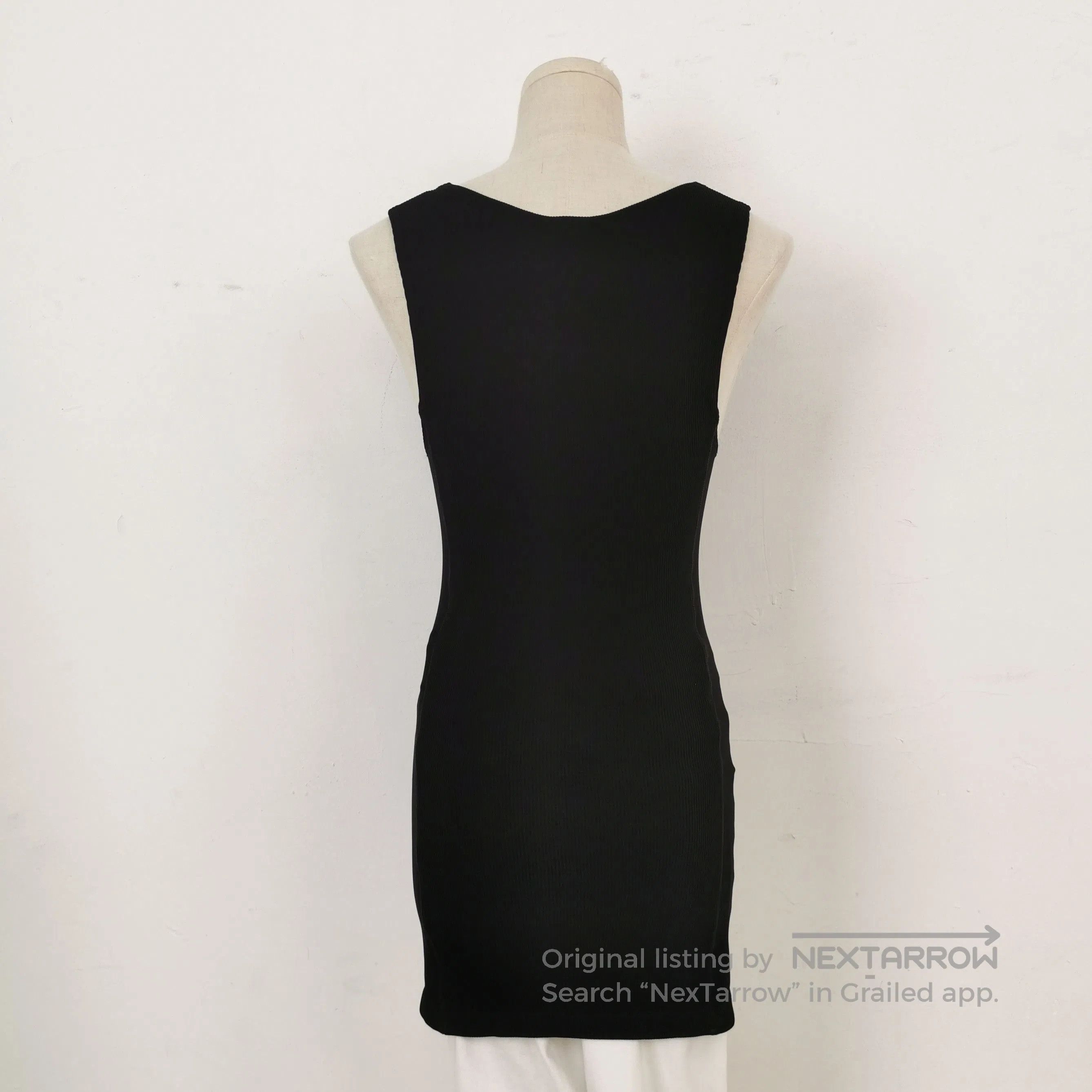 Balenciaga Balenciaga Solid Sleeveless Vest M. Size US M / EU 48-50 / 2 - 1 Thumbnail