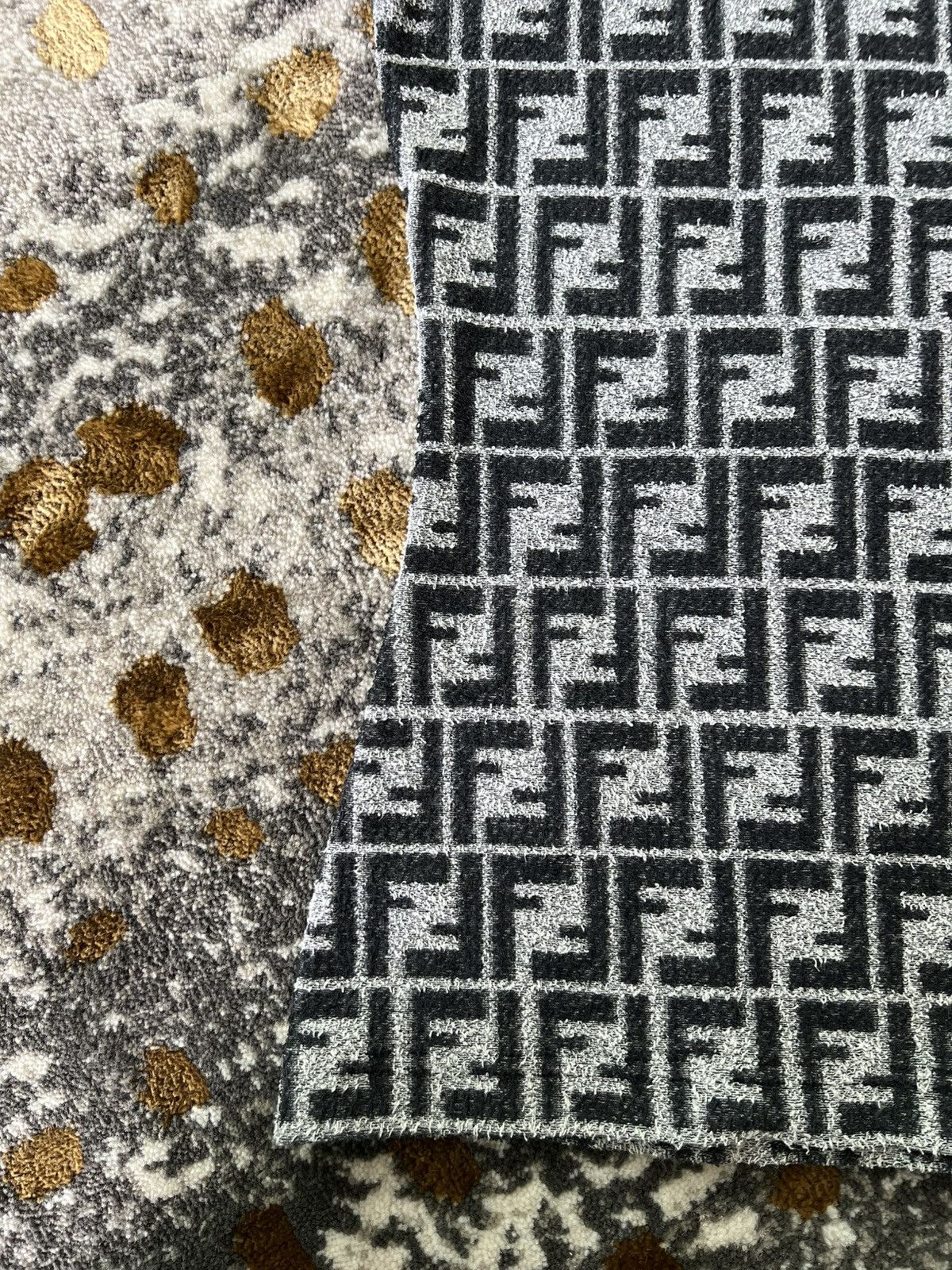 Fendi × Vintage Vintage Fendi Monogram t-shirt Size S / US 4 / IT 40 - 2 Thumbnail