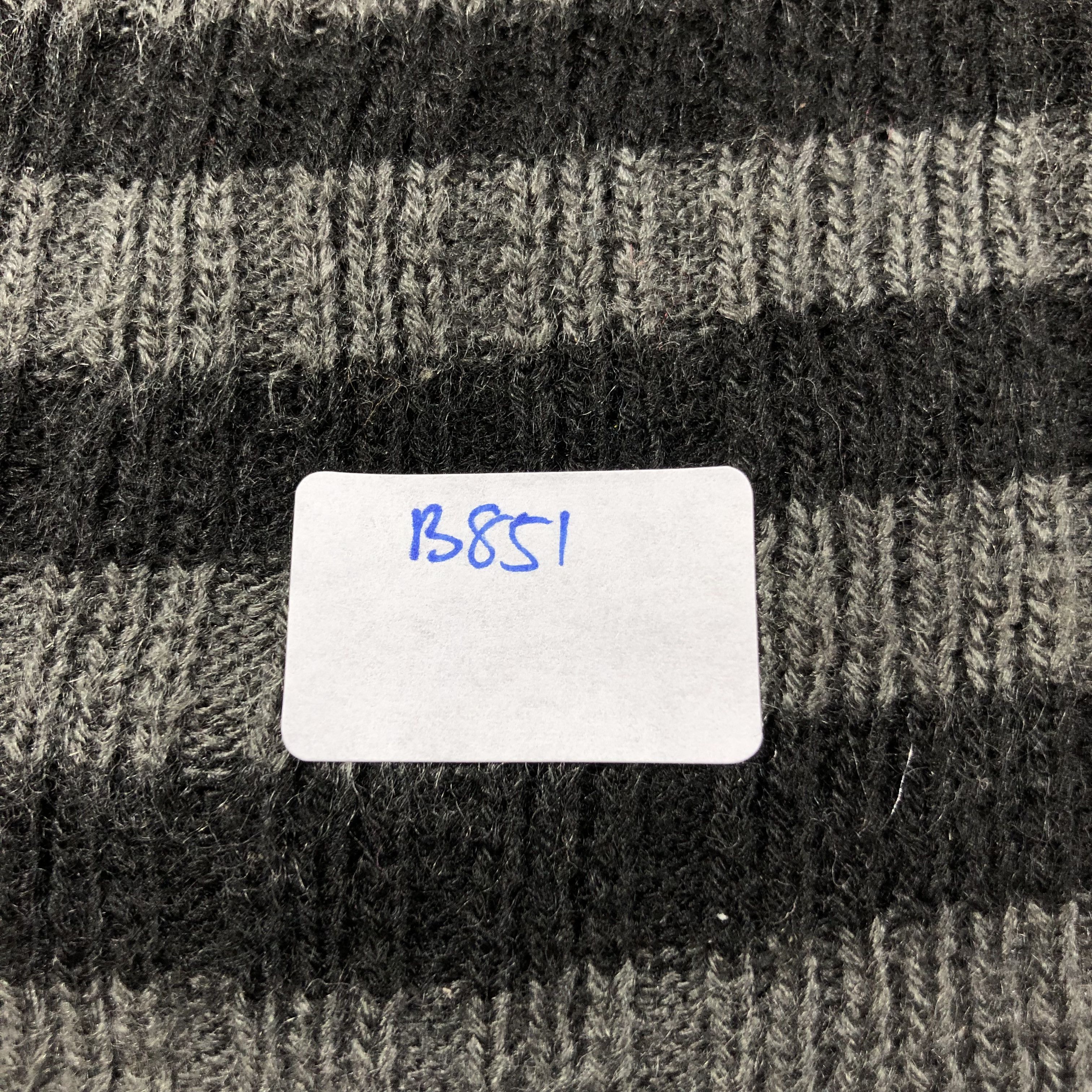 Helly Hansen Helly Hansen Slouchy Striped Beanie Snowcap Snow Hat B851 Size ONE SIZE - 7 Thumbnail