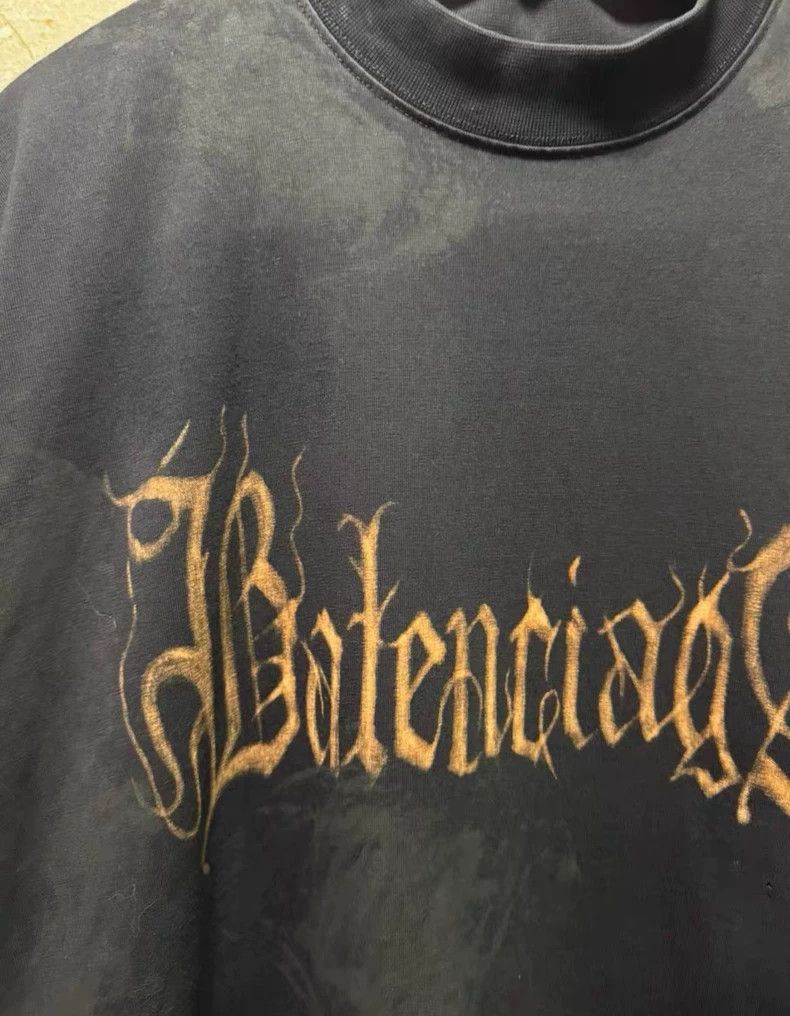 Balenciaga Balenciaga Sanskrit Clay Dye Broken Round Neck Loose Short Size US XS / EU 42 / 0 - 2 Thumbnail