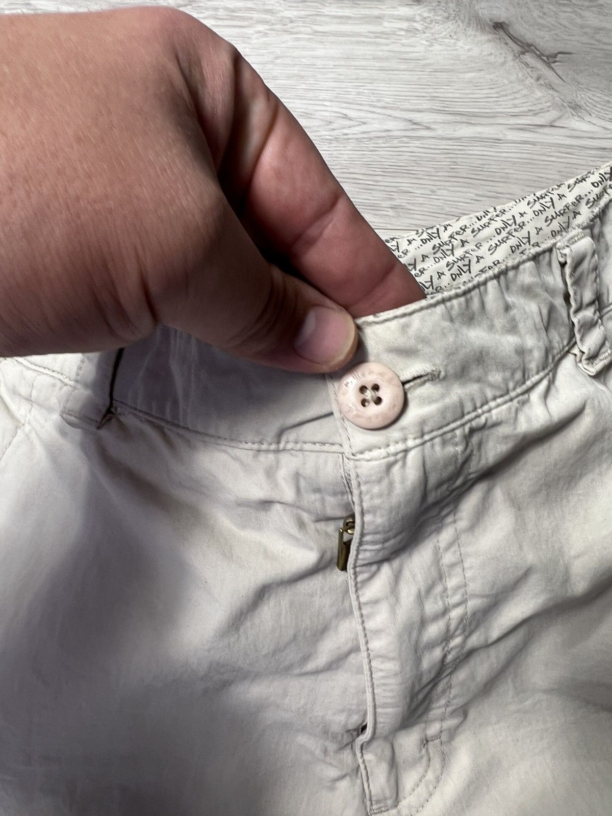 Billabong × Vintage Vintage Billabong Nylon Shorts With Pocket Logo Size US 36 / EU 52 - 9 Thumbnail