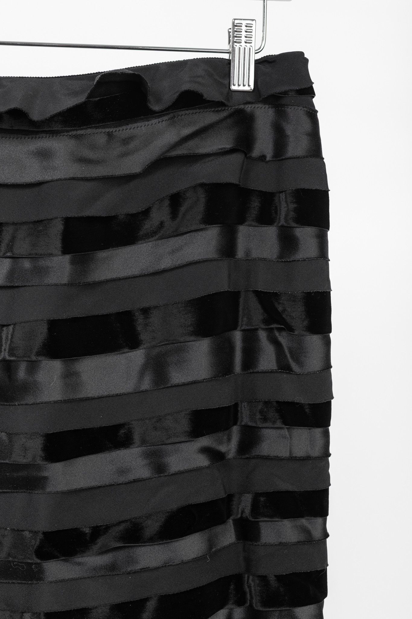Oscar De La Renta Oscar de la Renta AW14 Satin/Crepe/Velvet Pencil Skirt Size 28" / US 6 / IT 42 - 4 Thumbnail