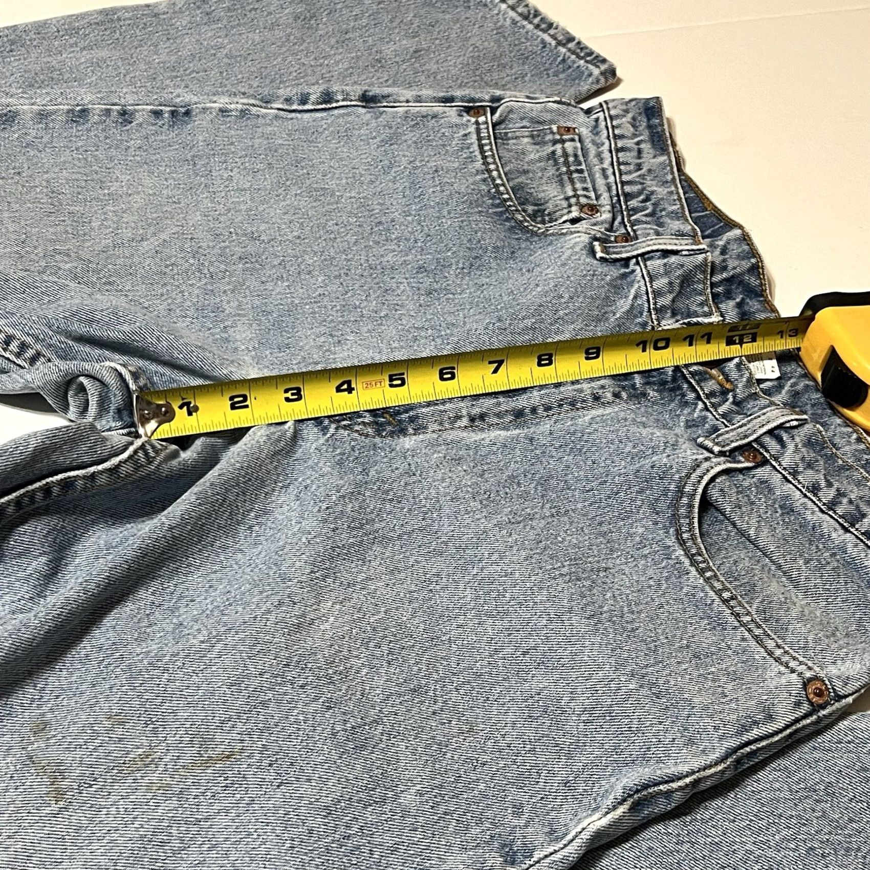 Levi's VINTAGE Levi's 550 Jeans Relaxed Fit Mens Blue Distressed 33x34 Grunge 34x34 Tags 5-Pocket Denim Slim Straight Mid Rise Jeans Mens Size US 33 - 4 Thumbnail