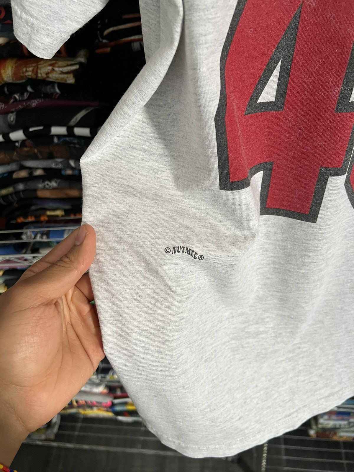Nutmeg 90s Chicago Bulls Michael Jordan 45 NBA Basketball Tee Size US L / EU 52-54 / 3 - 4 Thumbnail