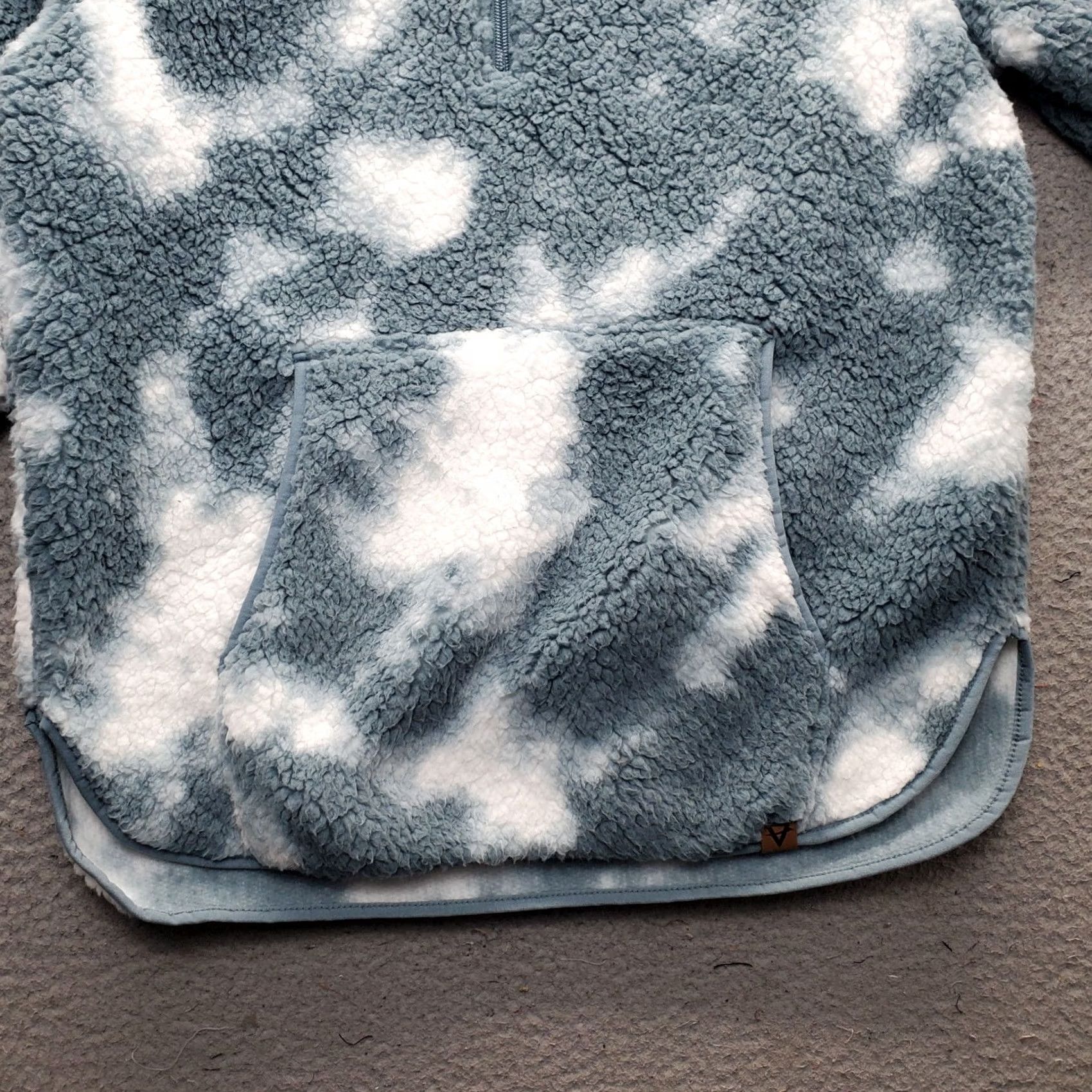 Vintage LIV Women's Sweater Shirt? Pullover 1/4 Zip Sherpa Fleece Multi Cloud-Patterned L, Size L, Mock Neck, Pockets, Winter Casual Shirt Size L / US 10 / IT 46 - 8 Thumbnail