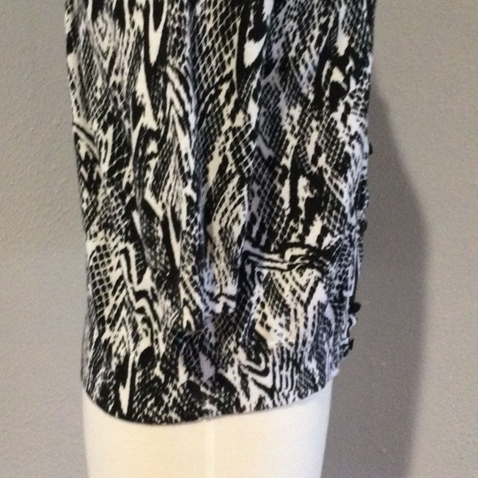 Other Designer Originals Black & White Button Front Cardigan PL Size L / US 10 / IT 46 - 7 Thumbnail