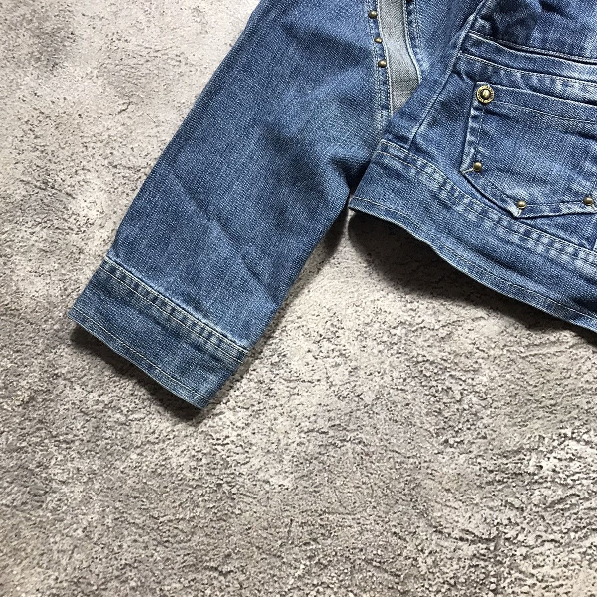 Vintage Vintage 90s Faded Crop Denim Jacket Streetwear Y2K Baggy S Size S / US 4 / IT 40 - 4 Thumbnail
