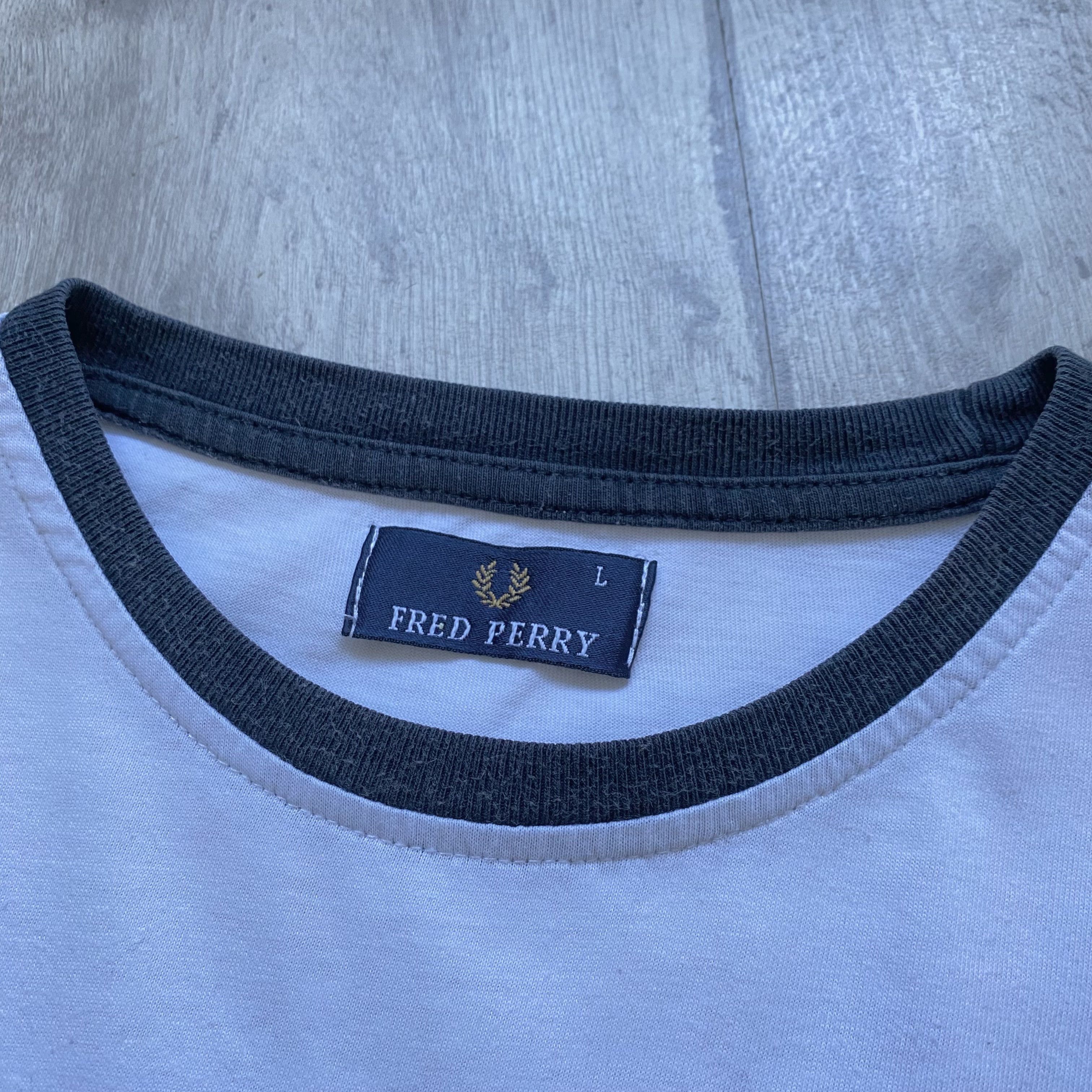 Fred Perry 80s Vintage Fred Perry Boxy Tee small logo Size US M / EU 48-50 / 2 - 5 Thumbnail