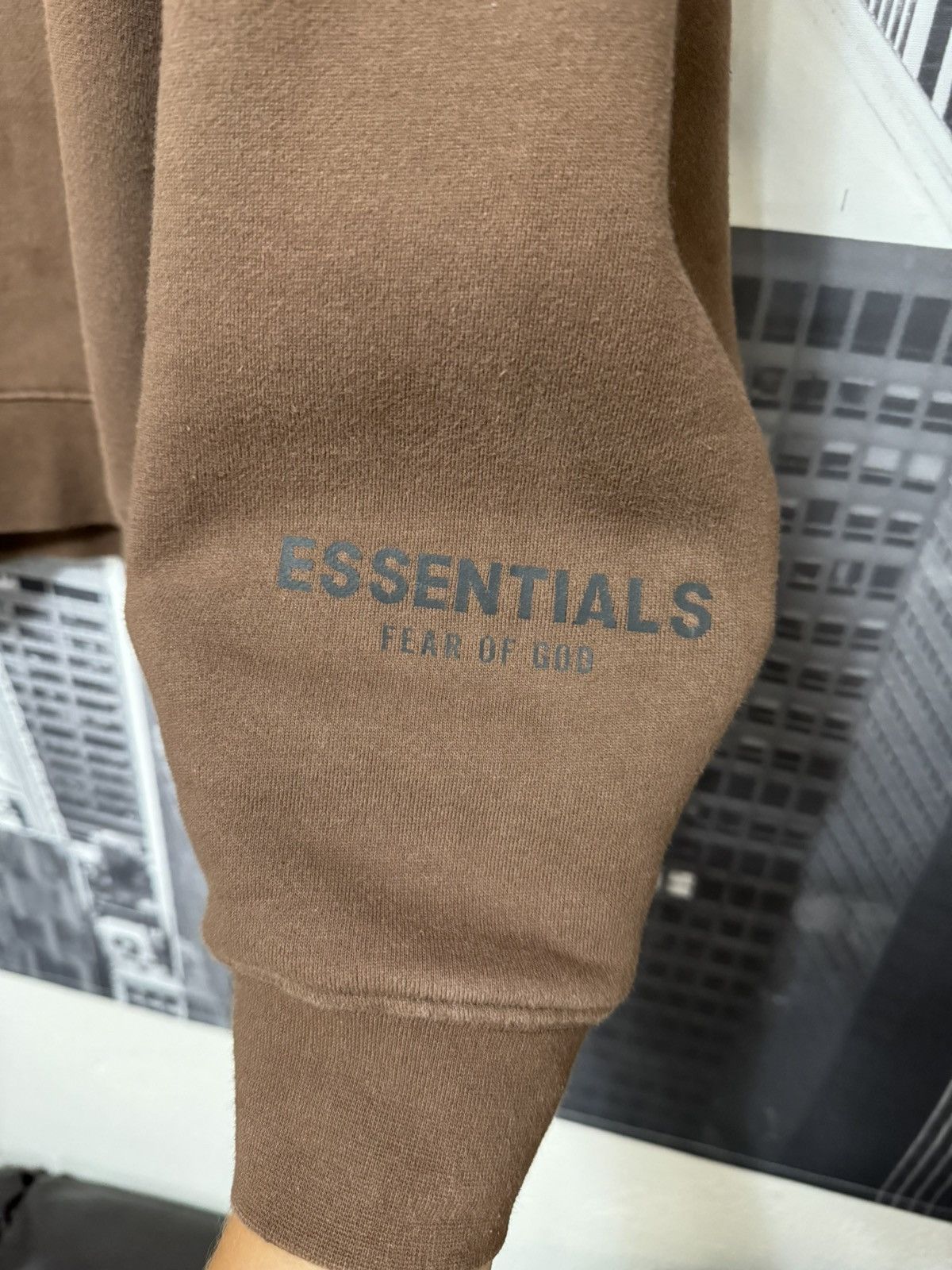 Fear of God 💥Fear of God Essentials Half Zip Pullover SZ Small Taupe Size US S / EU 44-46 / 1 - 5 Thumbnail