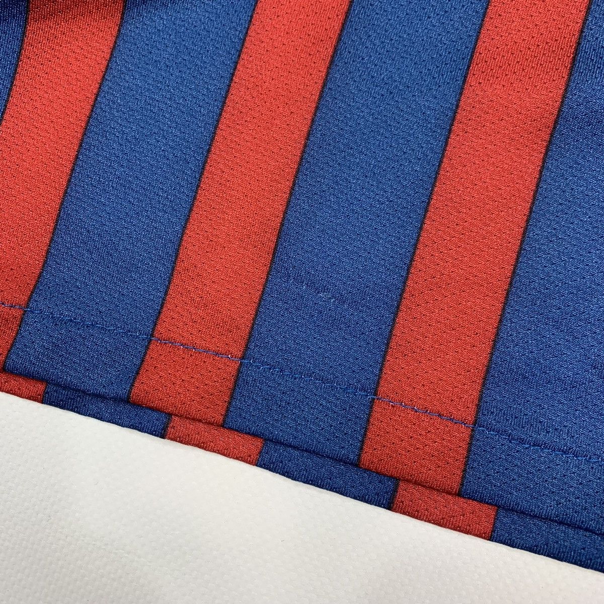 Nike Nike Soccer Jersey Barcelona 2011/12 T-Shirt Fabregas 4 Size US M / EU 48-50 / 2 - 7 Thumbnail