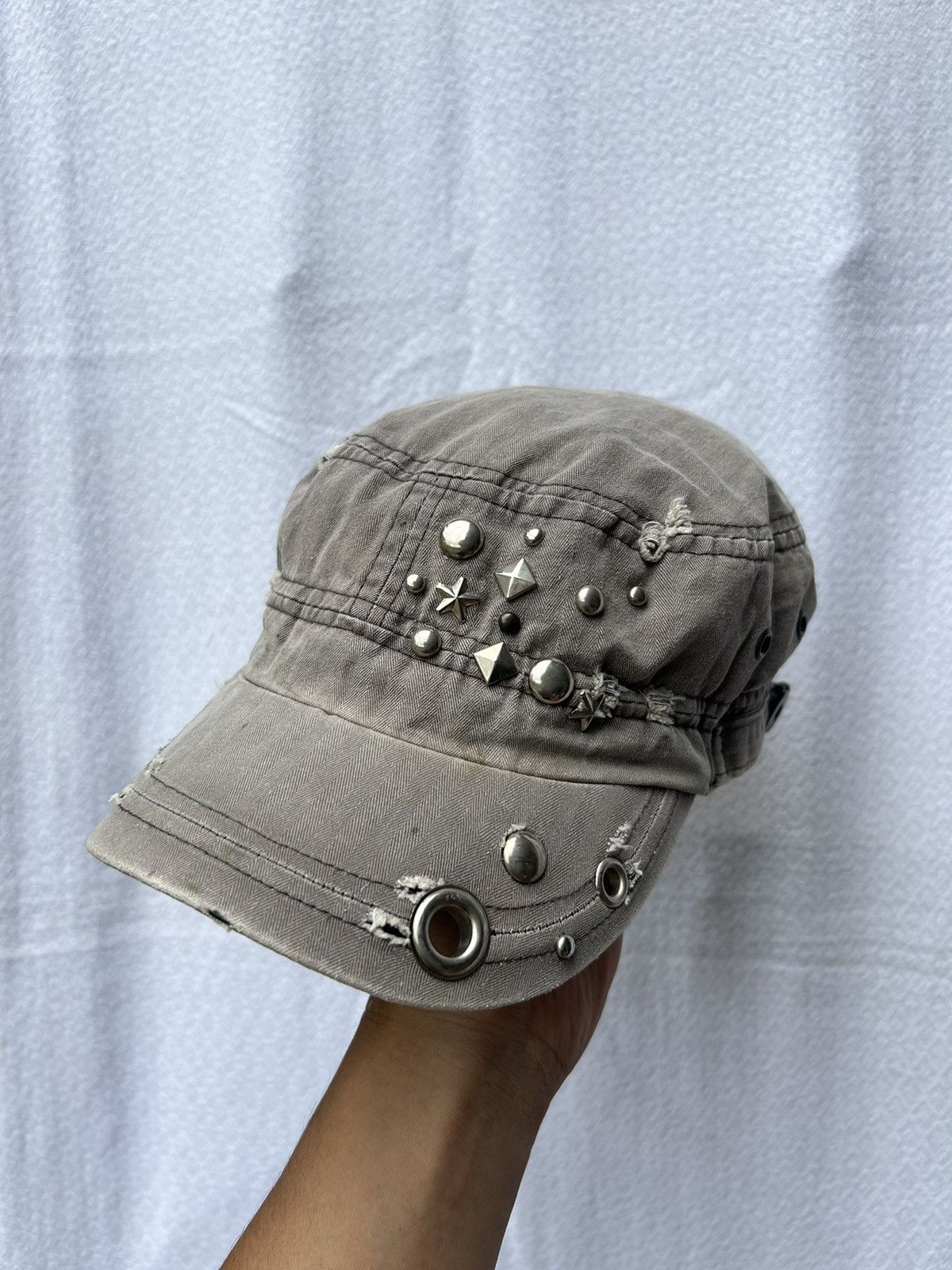 If Six Was Nine × Japanese Brand × Le Grande Bleu (L.G.B.) Distressed studded gothic hats Size ONE SIZE - 1 Thumbnail