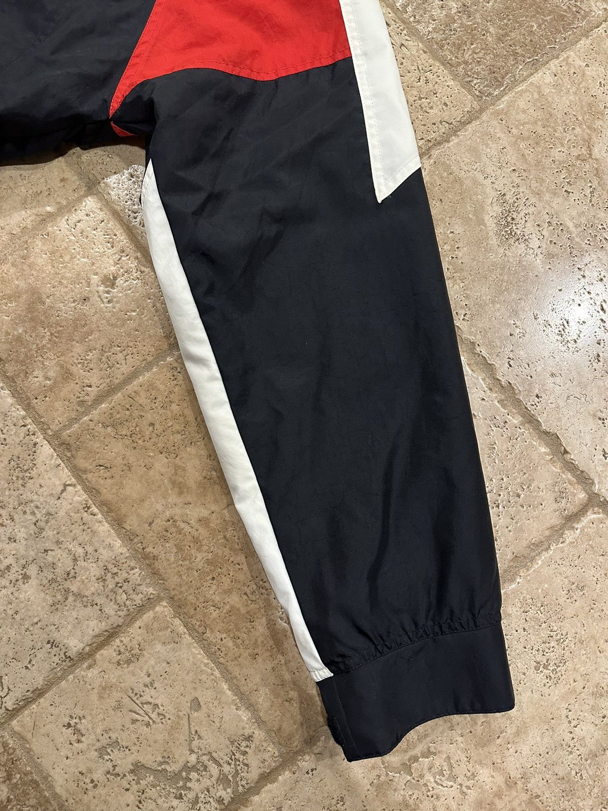 Givenchy Givenchy Vintage Sports Sailing Zip Up Black / Red Jacket Size US L / EU 52-54 / 3 - 5 Thumbnail