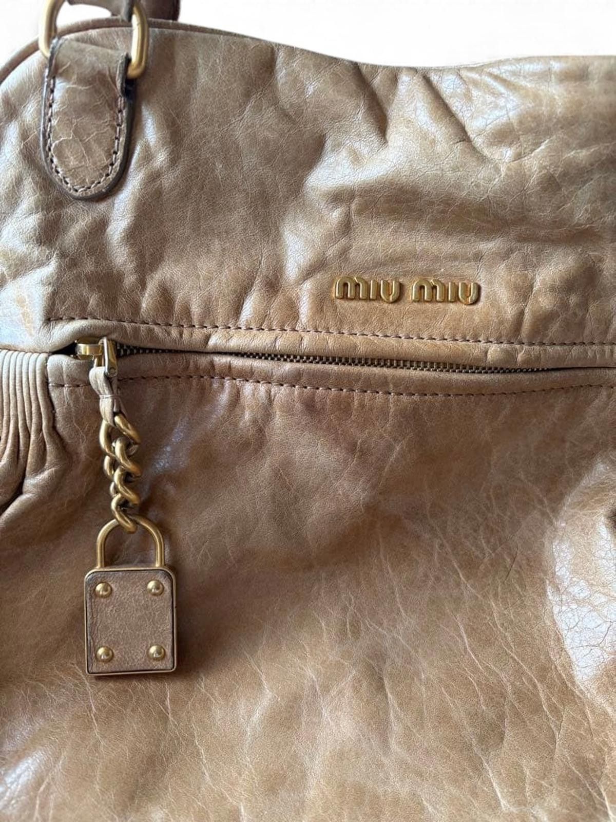 Miu Miu Miu Miu - Beige Leather Handbag Gold Hardware Size ONE SIZE - 2 Thumbnail