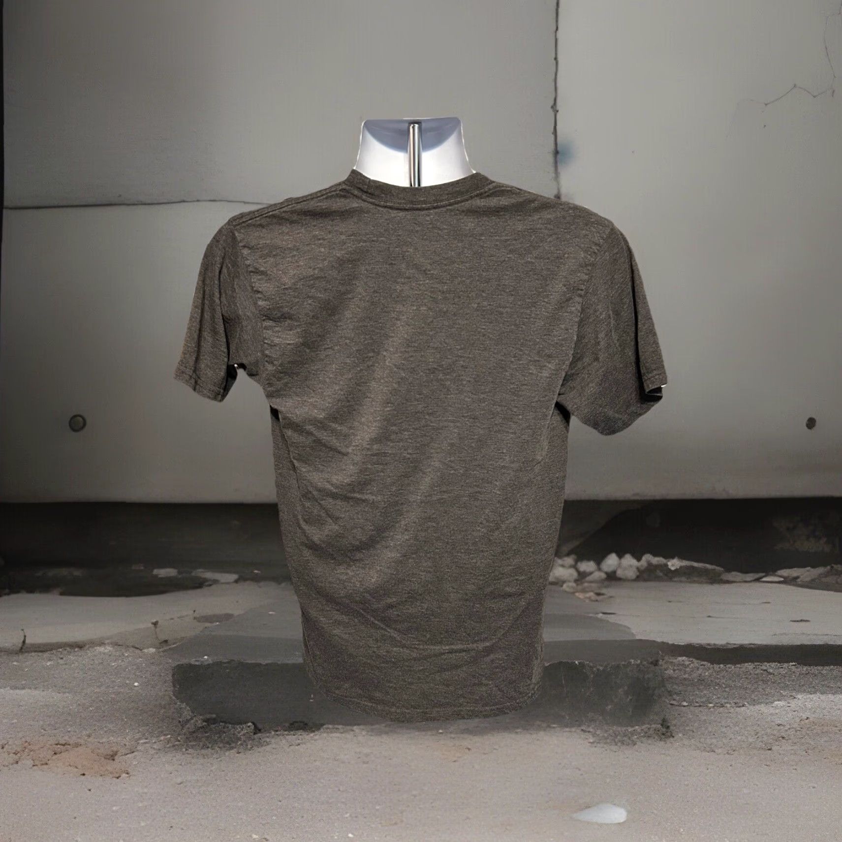 Lee Bruce Lee Fear Is For Others Shirt Mens Medium Dark Heather Gray Short Sleeve Size US M / EU 48-50 / 2 - 6 Thumbnail