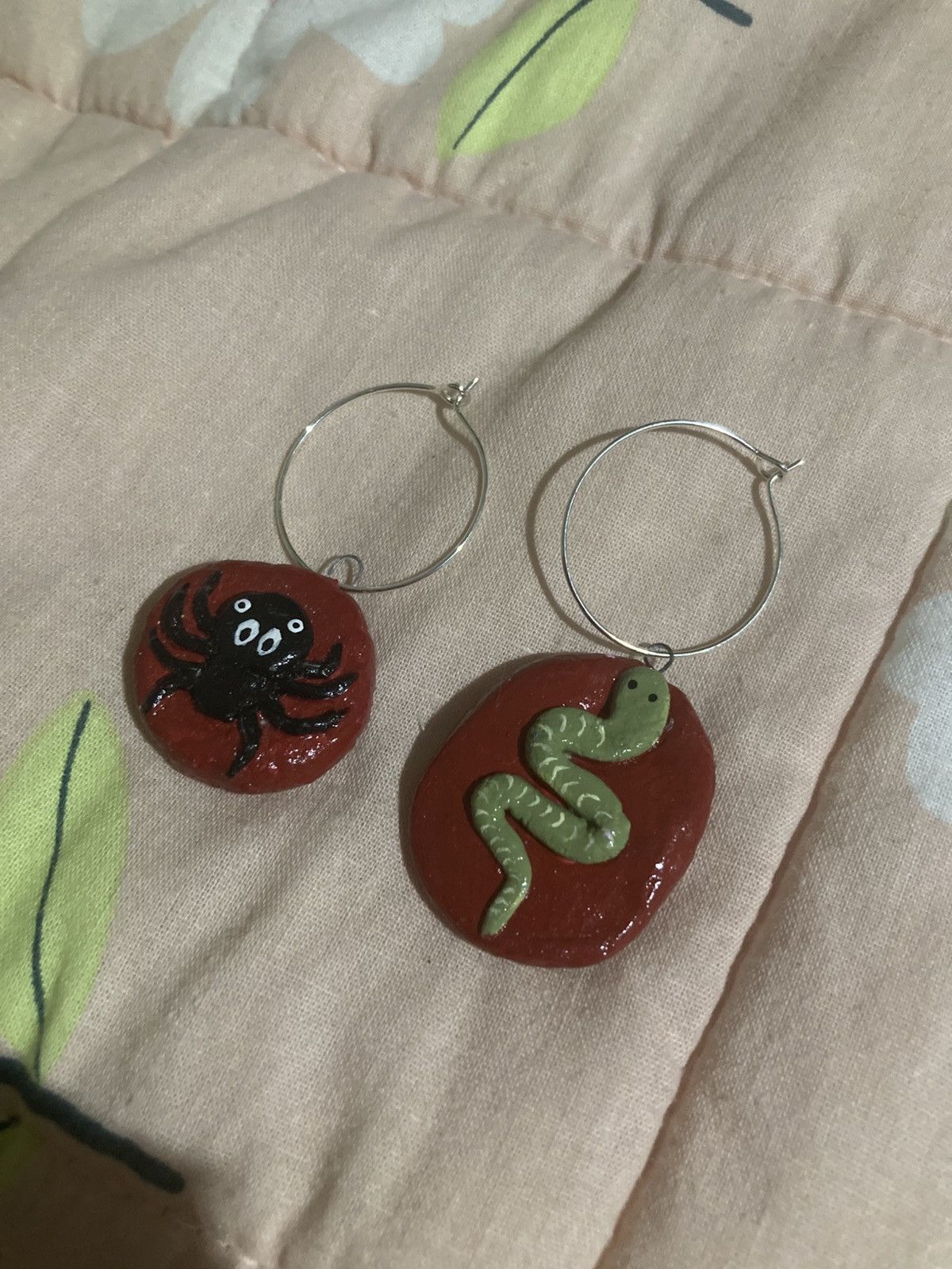 Other Spider and snake mismatched earrings Size ONE SIZE - 2 Thumbnail