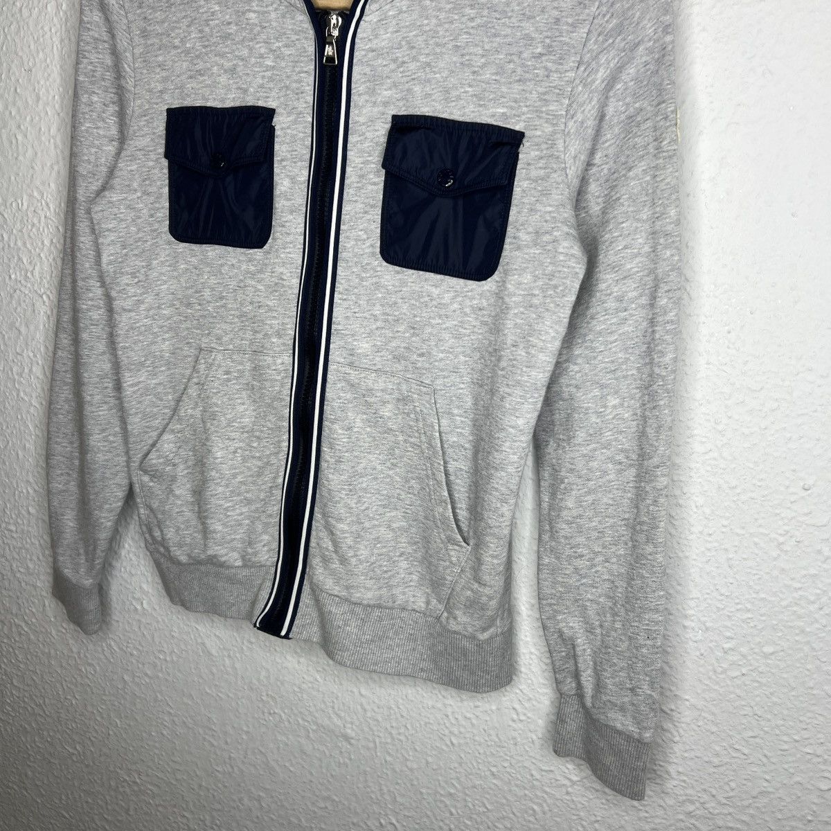 Designer × Moncler Moncler Nylon Pocket Zip Up Hoodie Grey Logo Sleeve Size XS / US 0-2 / IT 36-38 - 4 Thumbnail