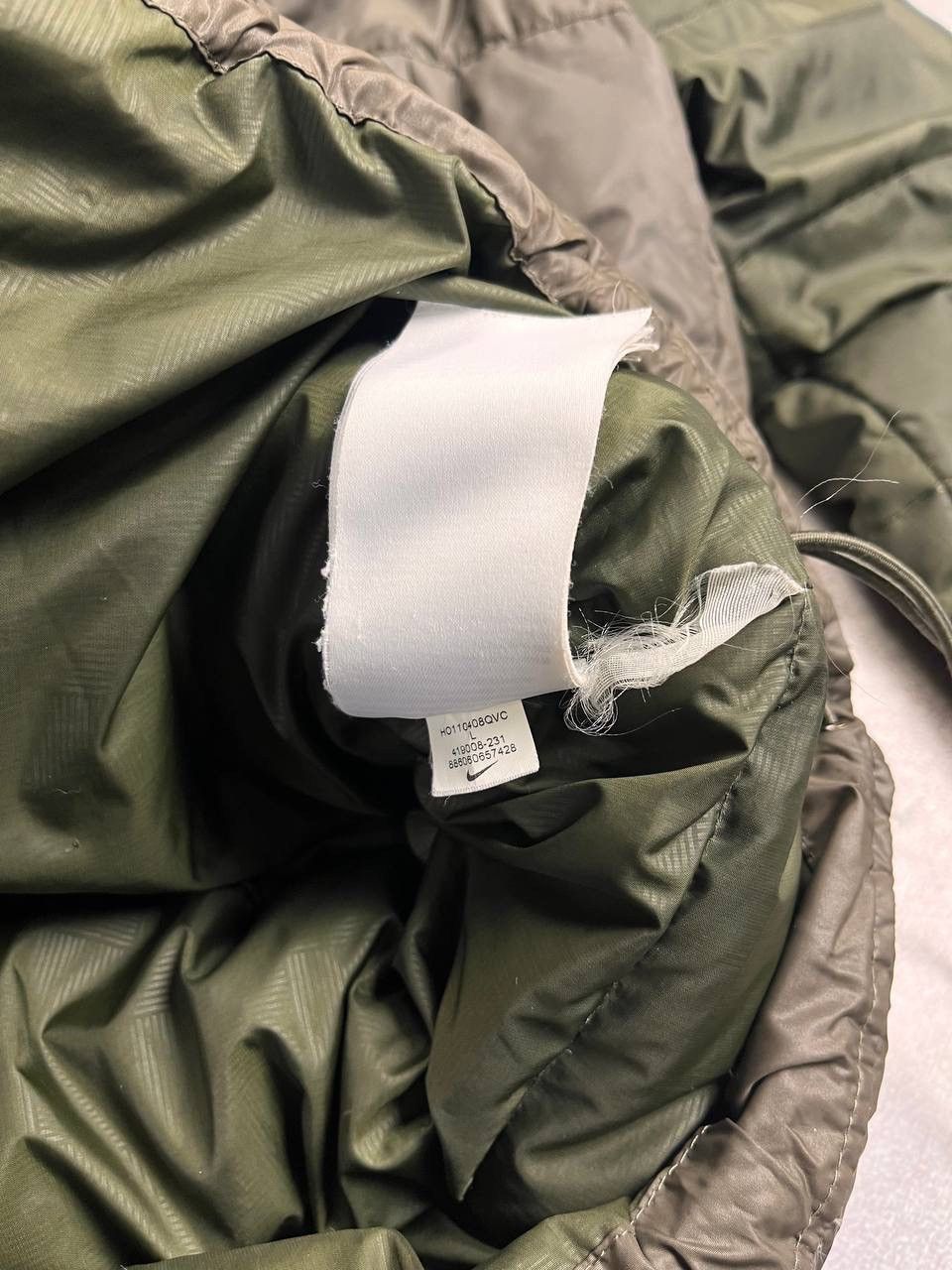 Nike Vintage Nike Swoosh Nylon Down Winter Puffer Jacket L Size US L / EU 52-54 / 3 - 8 Thumbnail