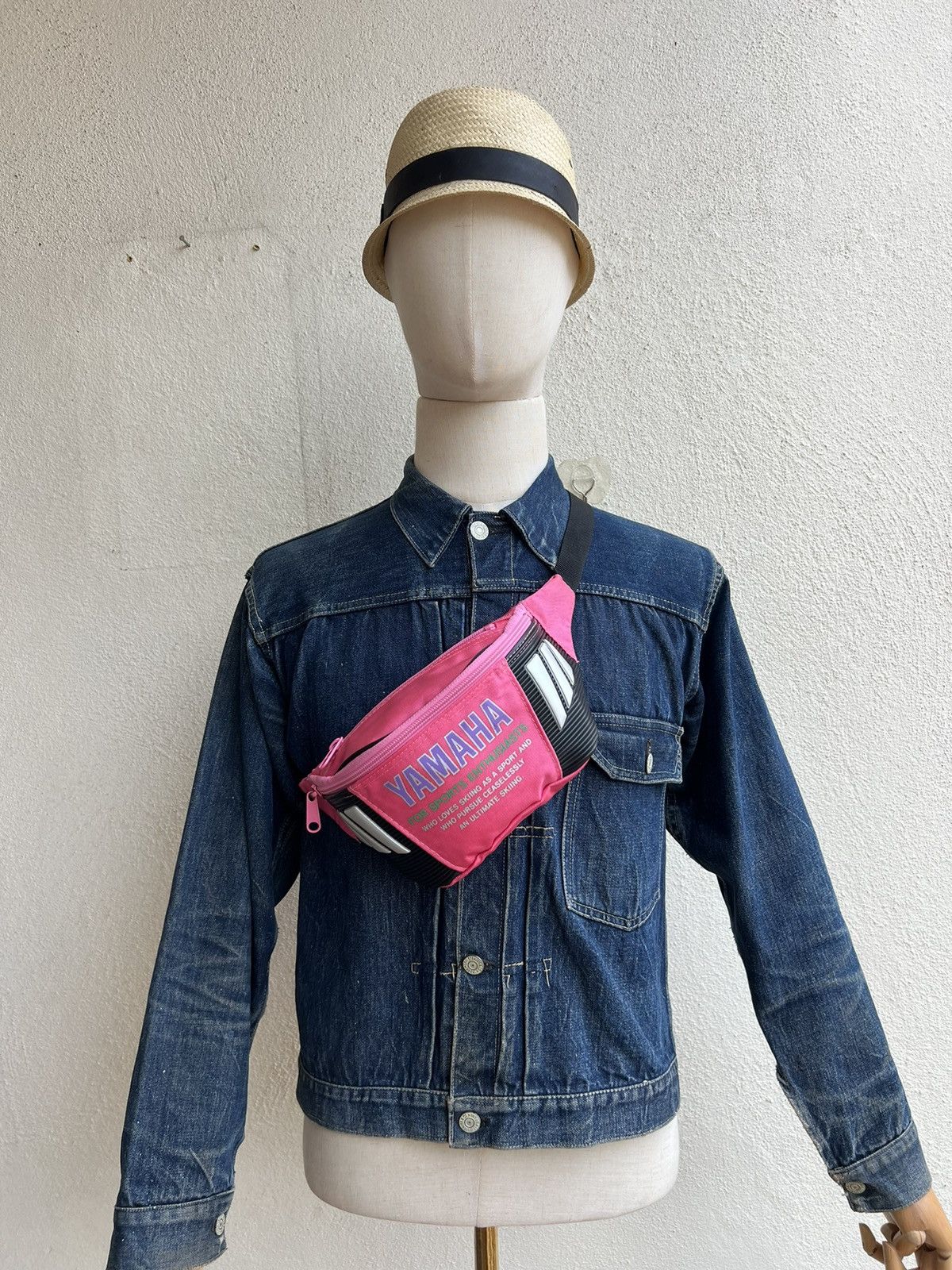 Vintage Vintage 90s Yamaha Japan Pink Waist Bag Size ONE SIZE - 4 Thumbnail