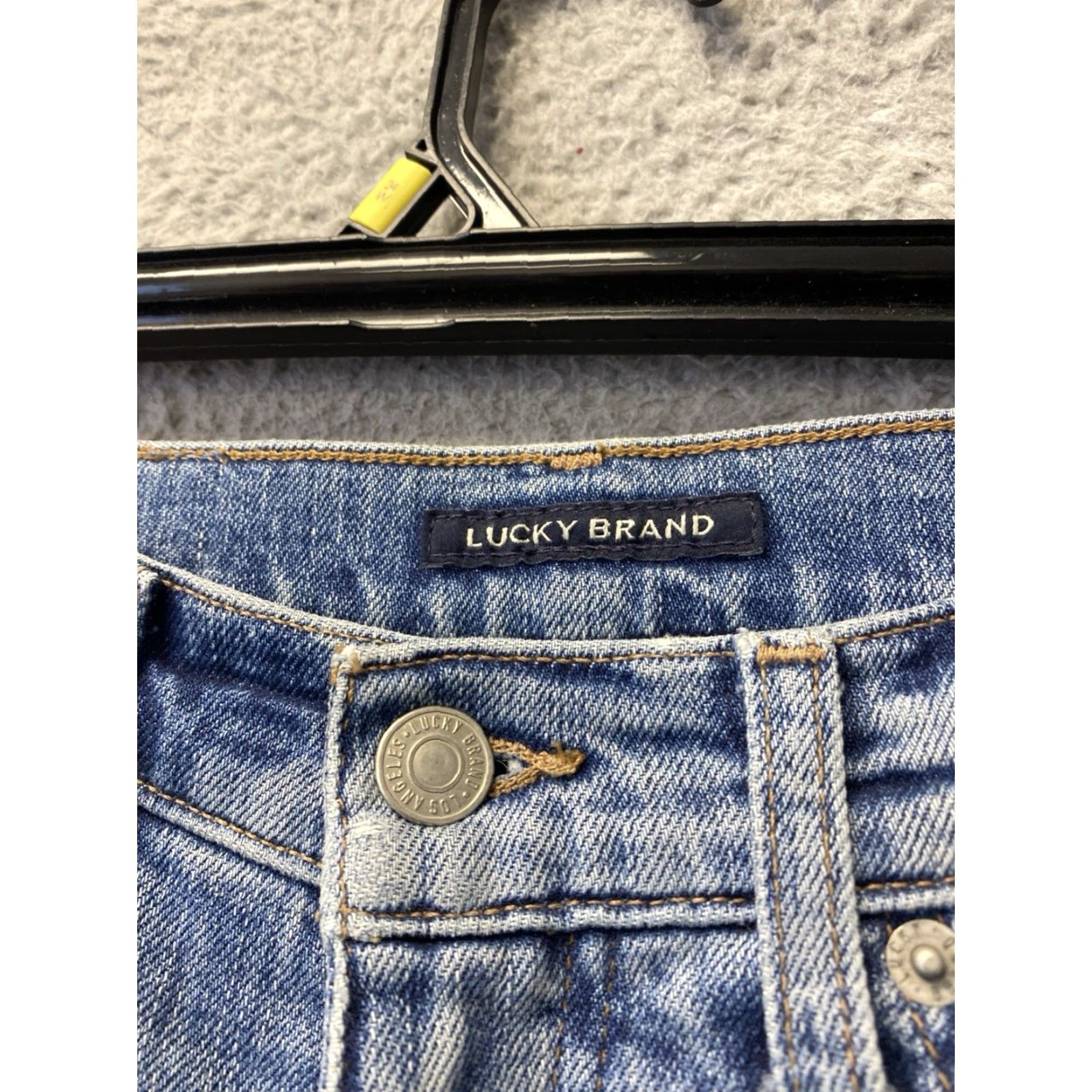 Lucky Brand LUCKY BRAND Jeans Women’s 6 30x28 Mid Rise Flare Blue 98% Cotton 2% Spandex Regular Moments? Size 28" / US 6 / IT 42 - 4 Thumbnail