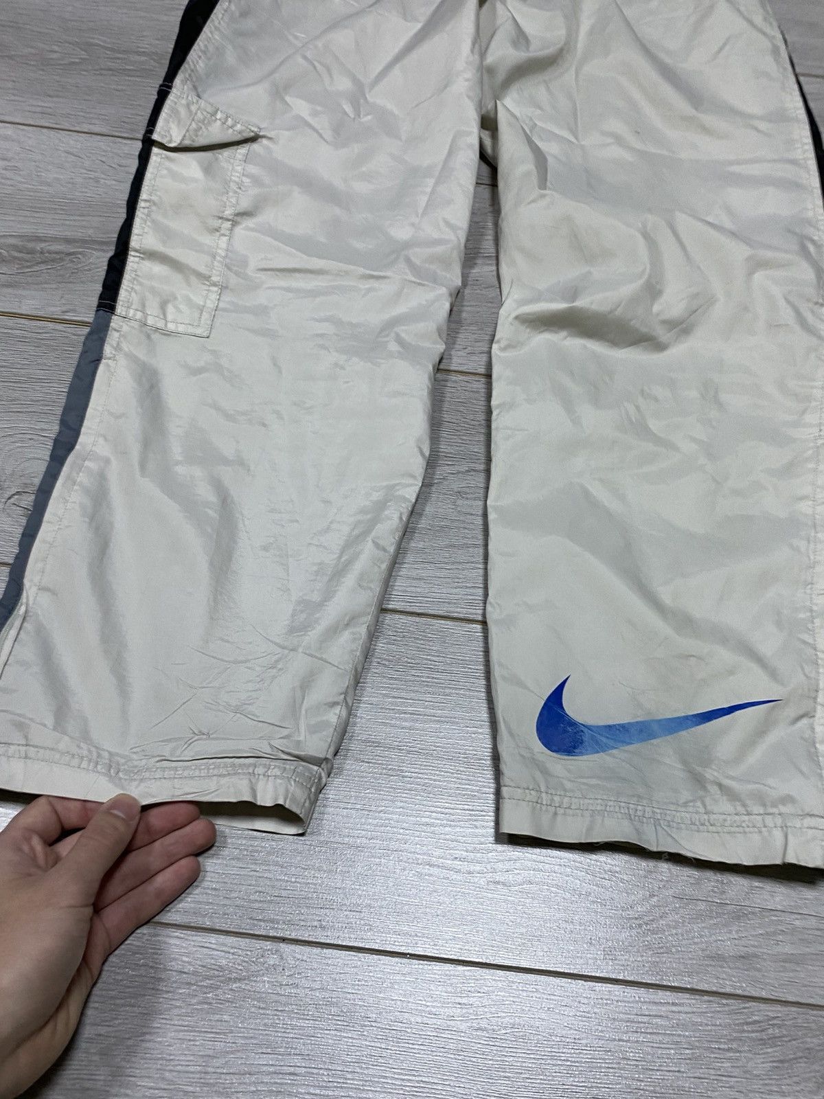 Nike Nike vintage parachute nylon big swoosh pants stripes Size US 30 / EU 46 - 11 Thumbnail