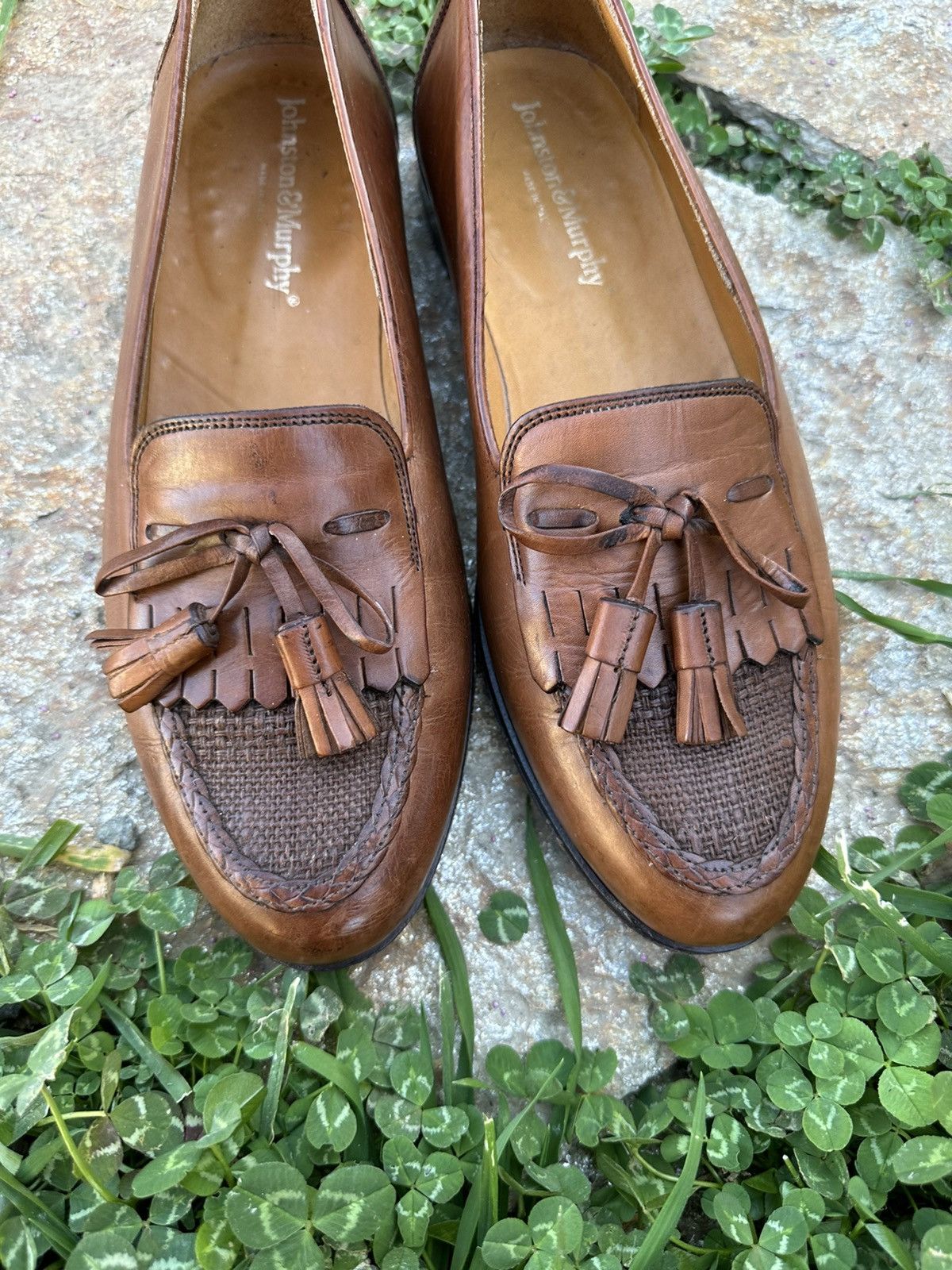 Vintage tassel loafers with braided trim