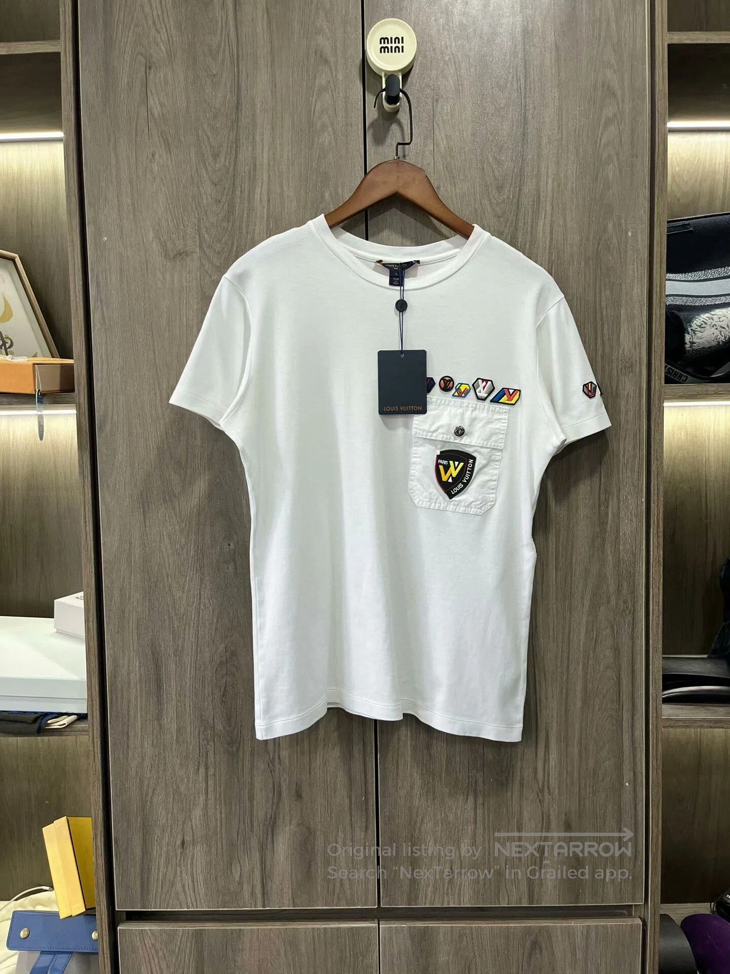 Louis Vuitton Louis Vuitton White Badge Pocket Embroidered Shirt. Size US L / EU 52-54 / 3 - 5 Thumbnail