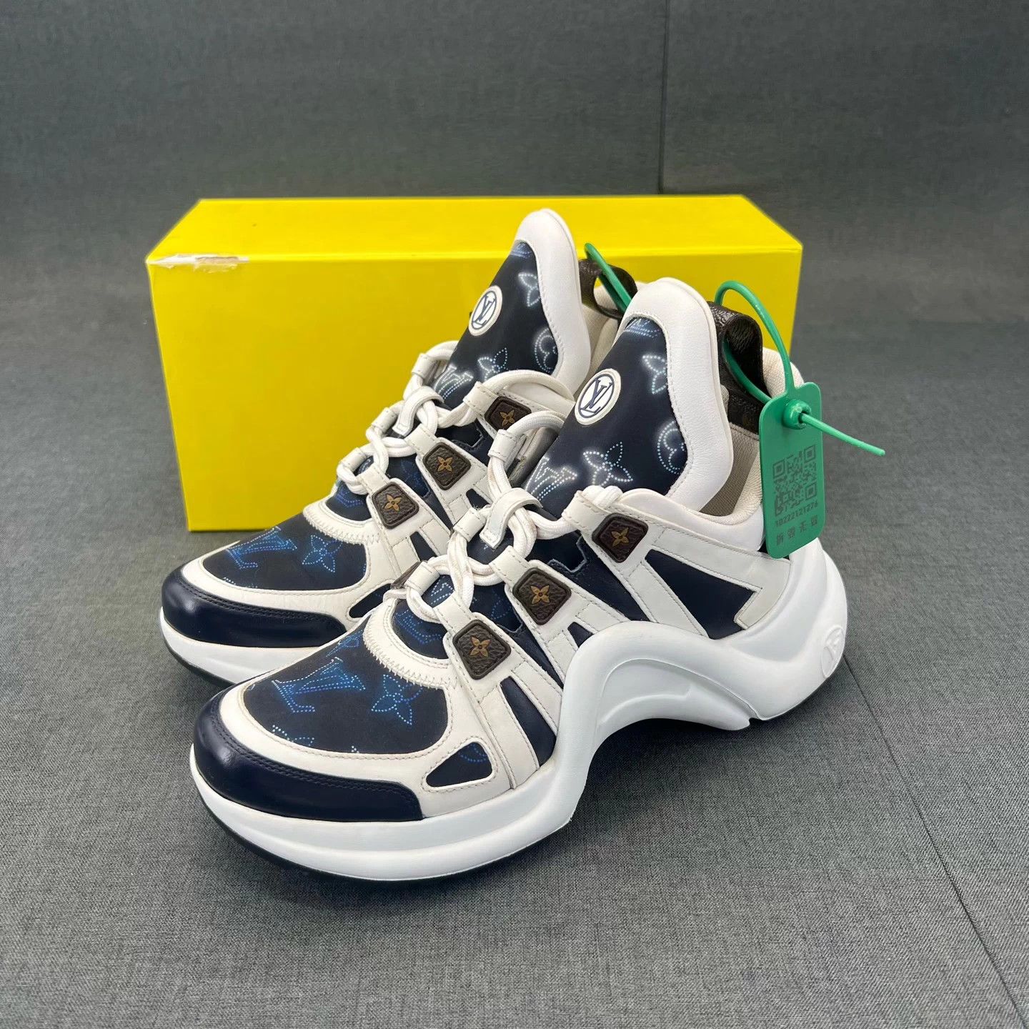 Louis Vuitton LV Archlight White Blue Monogram Sneakers 36.5 Size US 5.5 / IT 35.5 - 1 Thumbnail