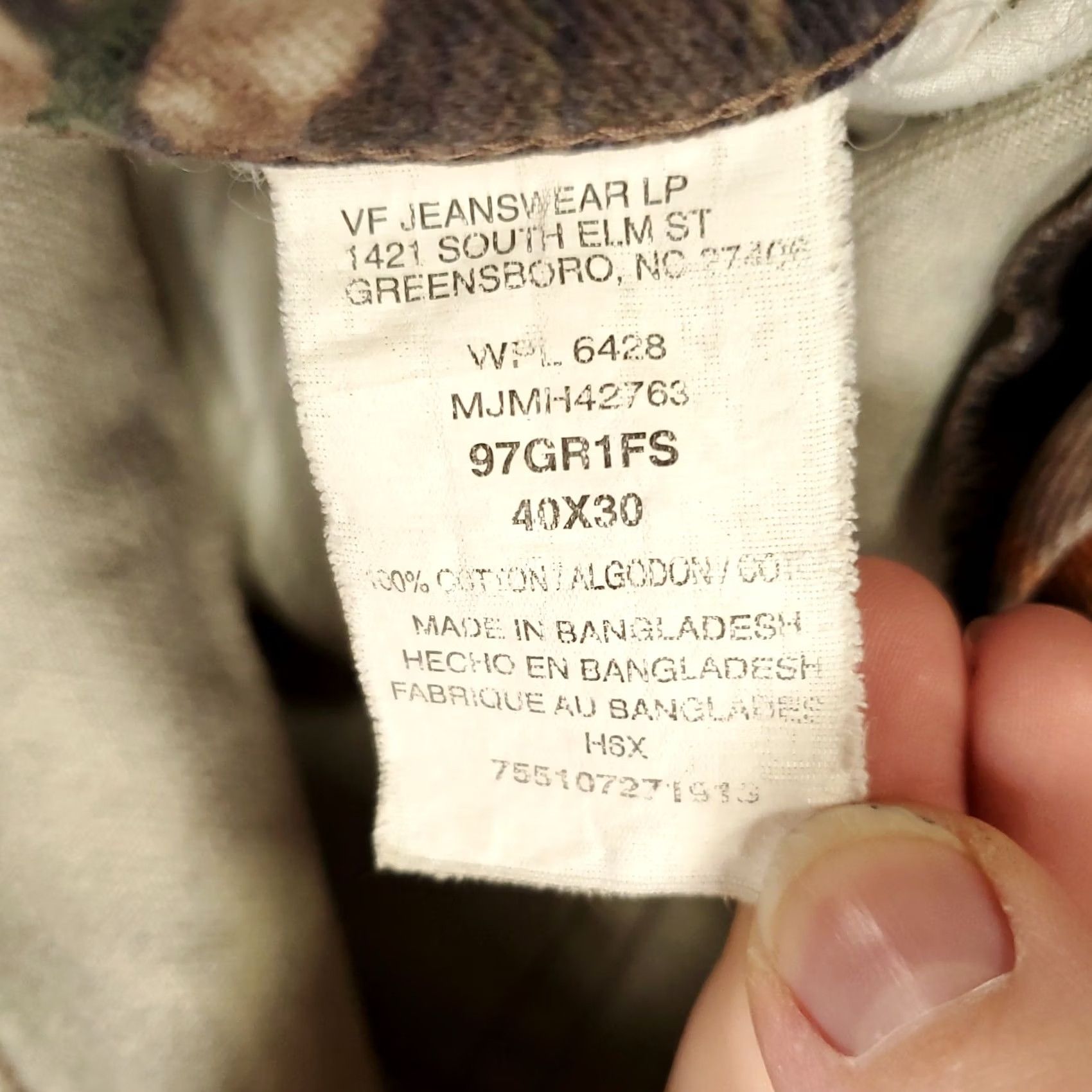 Wrangler VINTAGE Wrangler Jeans Mens 40x32 Camouflage 5-Pocket Denim Straight Hunting Camouflage Nature 3D Grunge Fall Winter Spring Summer Men Size US 40 / EU 56 - 7 Thumbnail