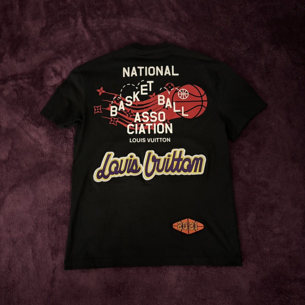 Louis Vuitton × NBA Louis Vuitton NBA Patch Logo T Shirt Size US S / EU 44-46 / 1 - 2 Thumbnail