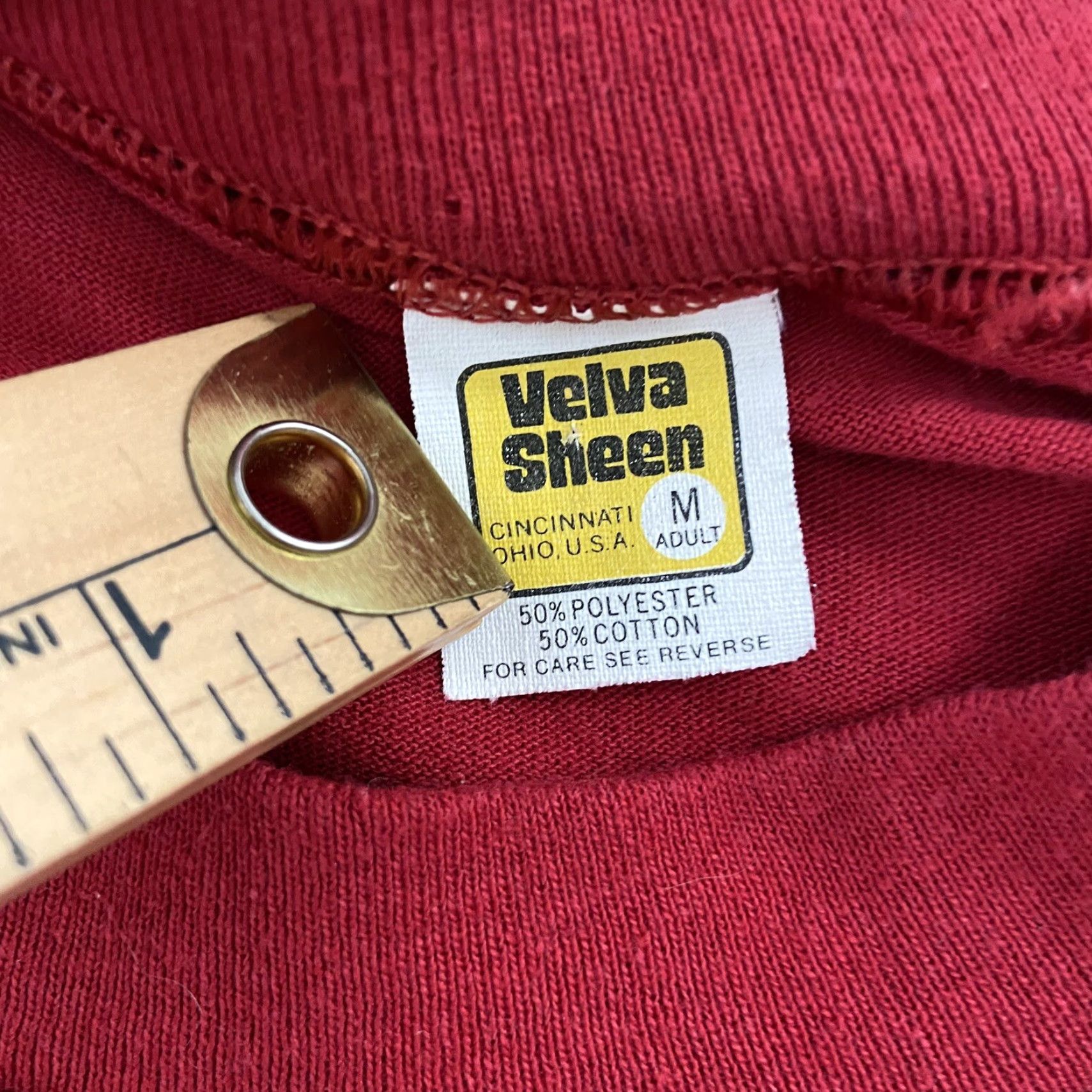 Velva Sheen VINTAGE Velva Sheen Kansas City Missouri Red Graphic T Shirt Adult Medium 80s Mens Slim Short Sleeve Crew Neck 100% Cotton USA Size US M / EU 48-50 / 2 - 7 Thumbnail