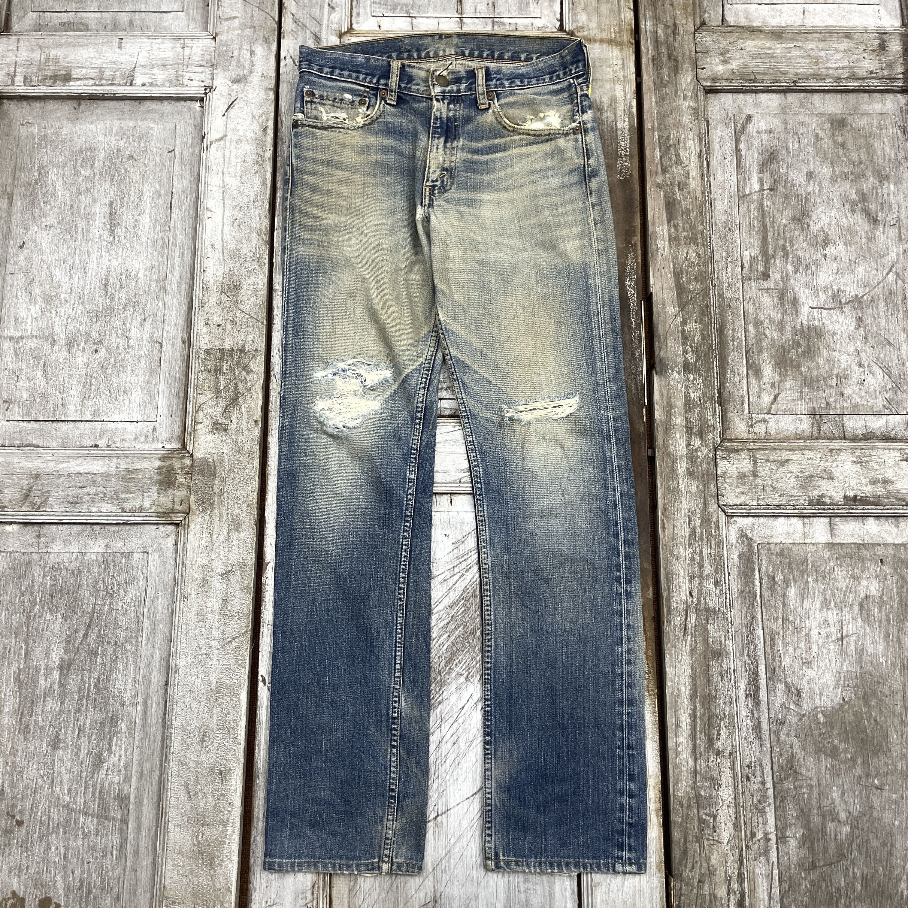 Vintage Levi's 505 Faded Distressed Jeans - WC329