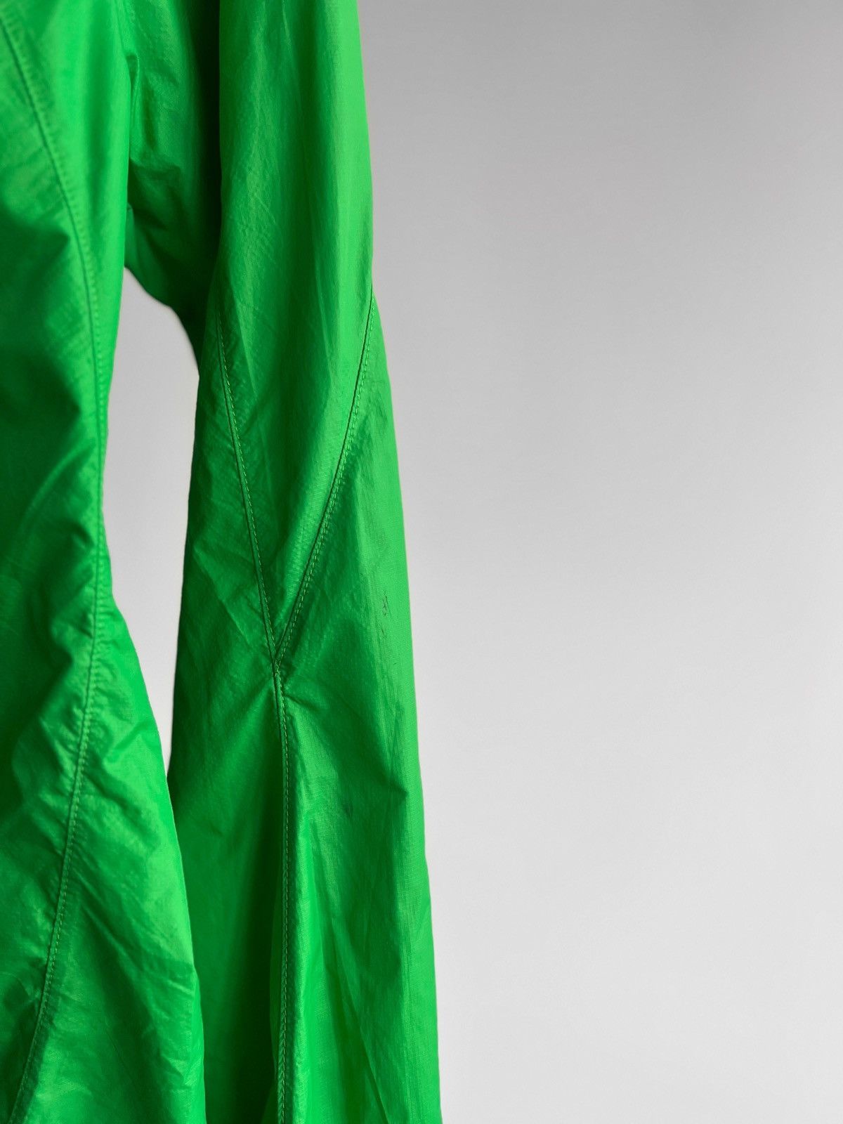 Designer Vaude Cycling Running Womens Full Zip Green Air Jacket II Size L / US 10 / IT 46 - 7 Thumbnail
